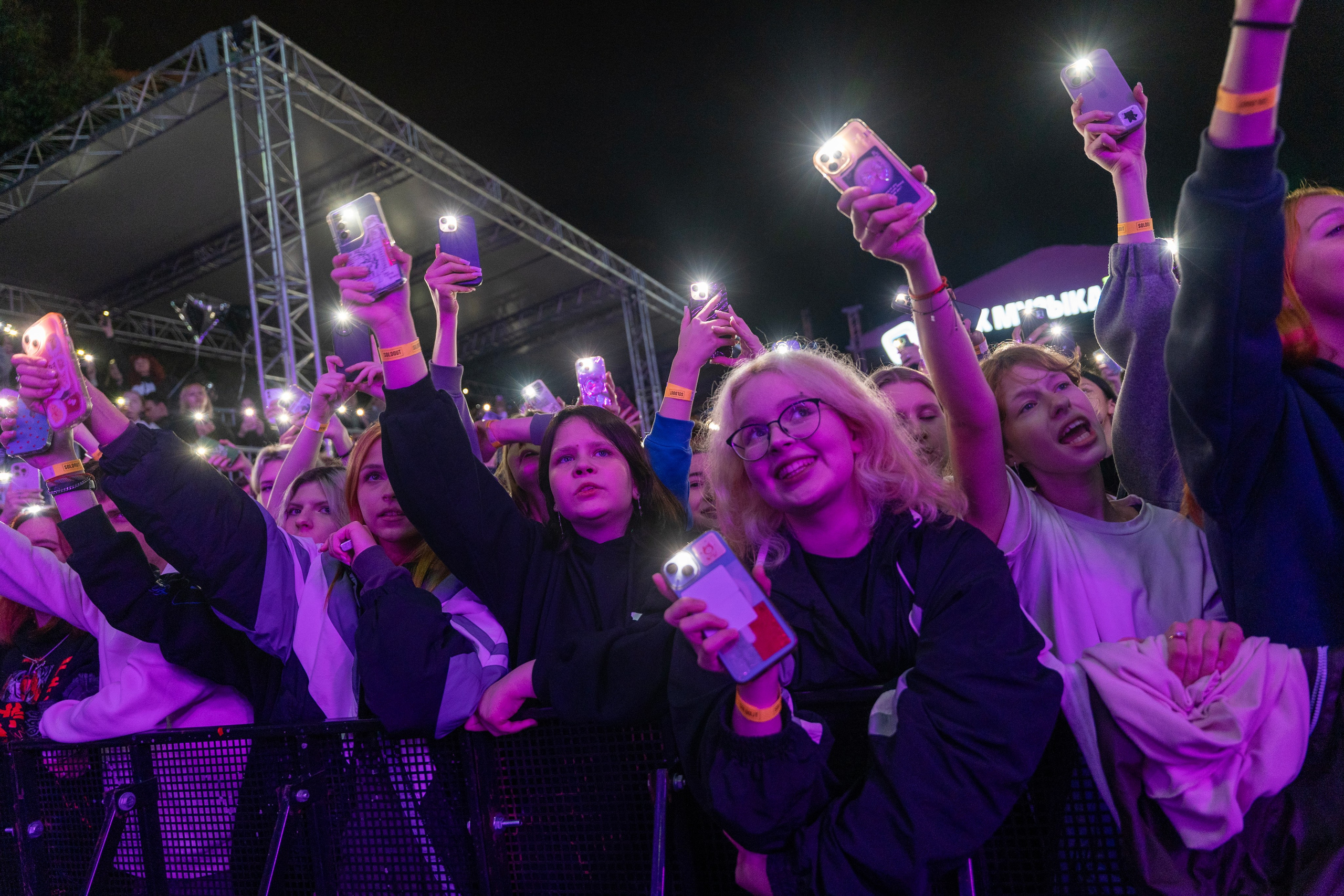 Тринадцать карат. Репортажный Фотограф Александр Казин