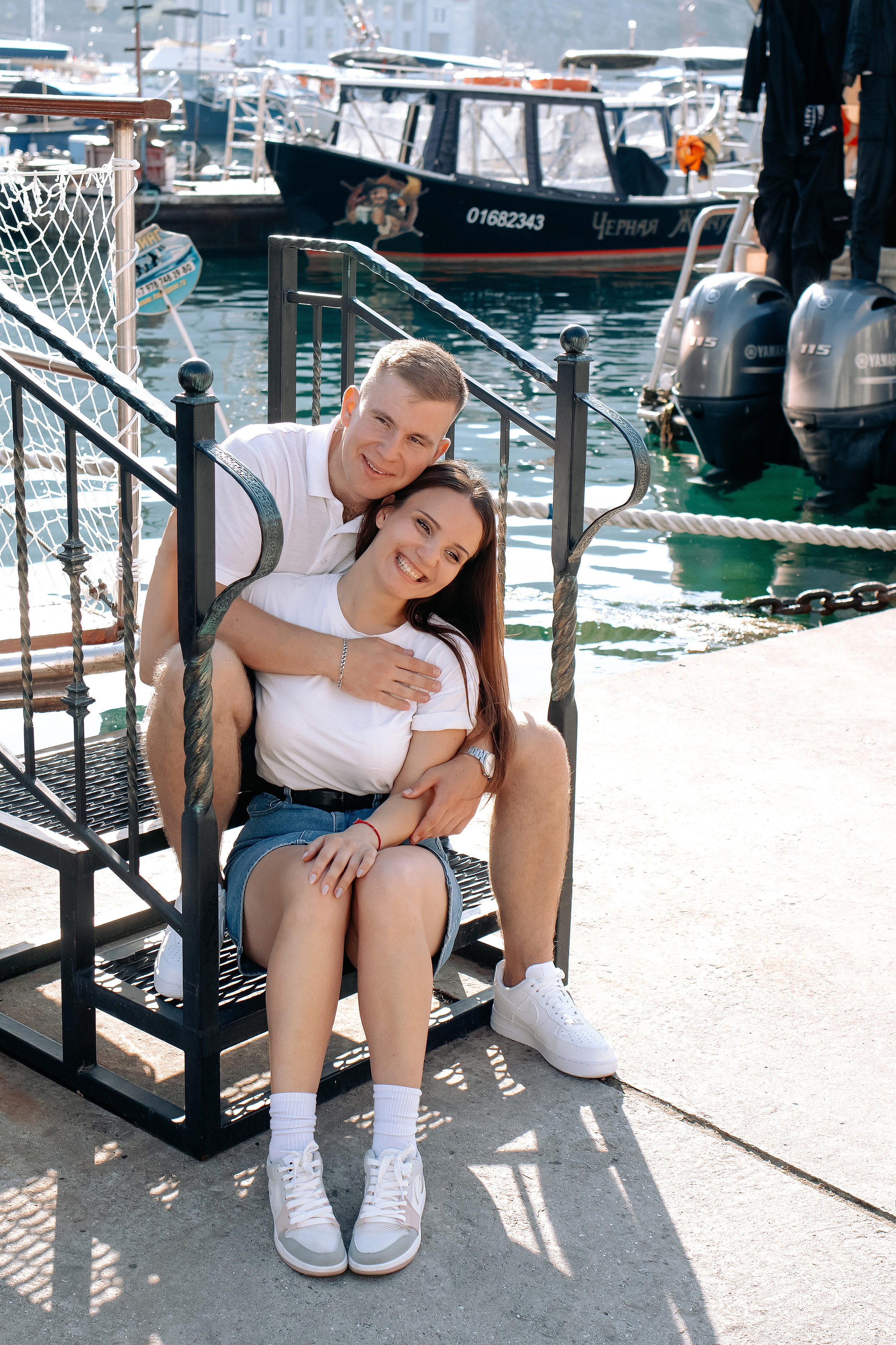 Таня и Женя. Прогулка в Балаклаве. Главная