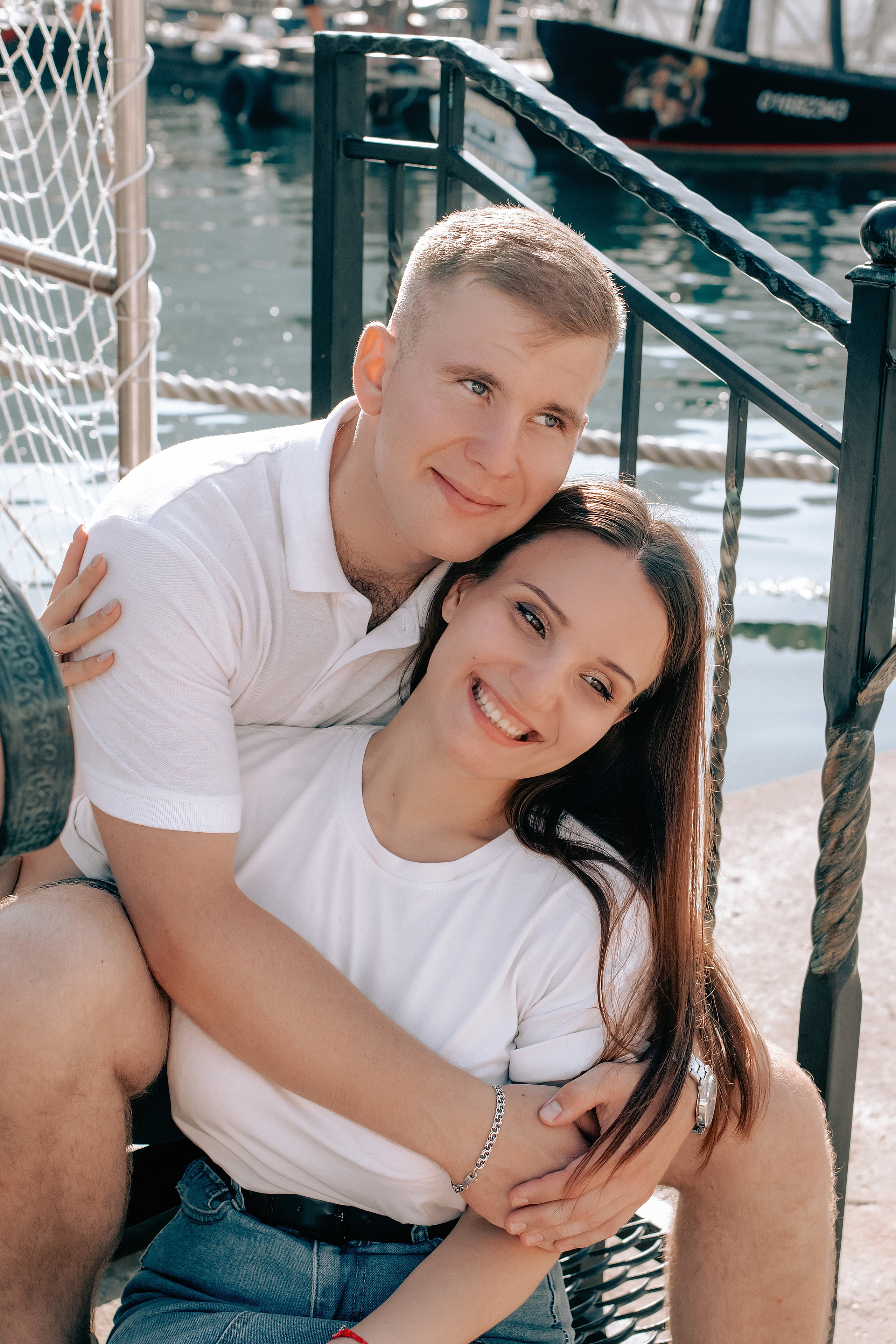 Таня и Женя. Прогулка в Балаклаве. Главная