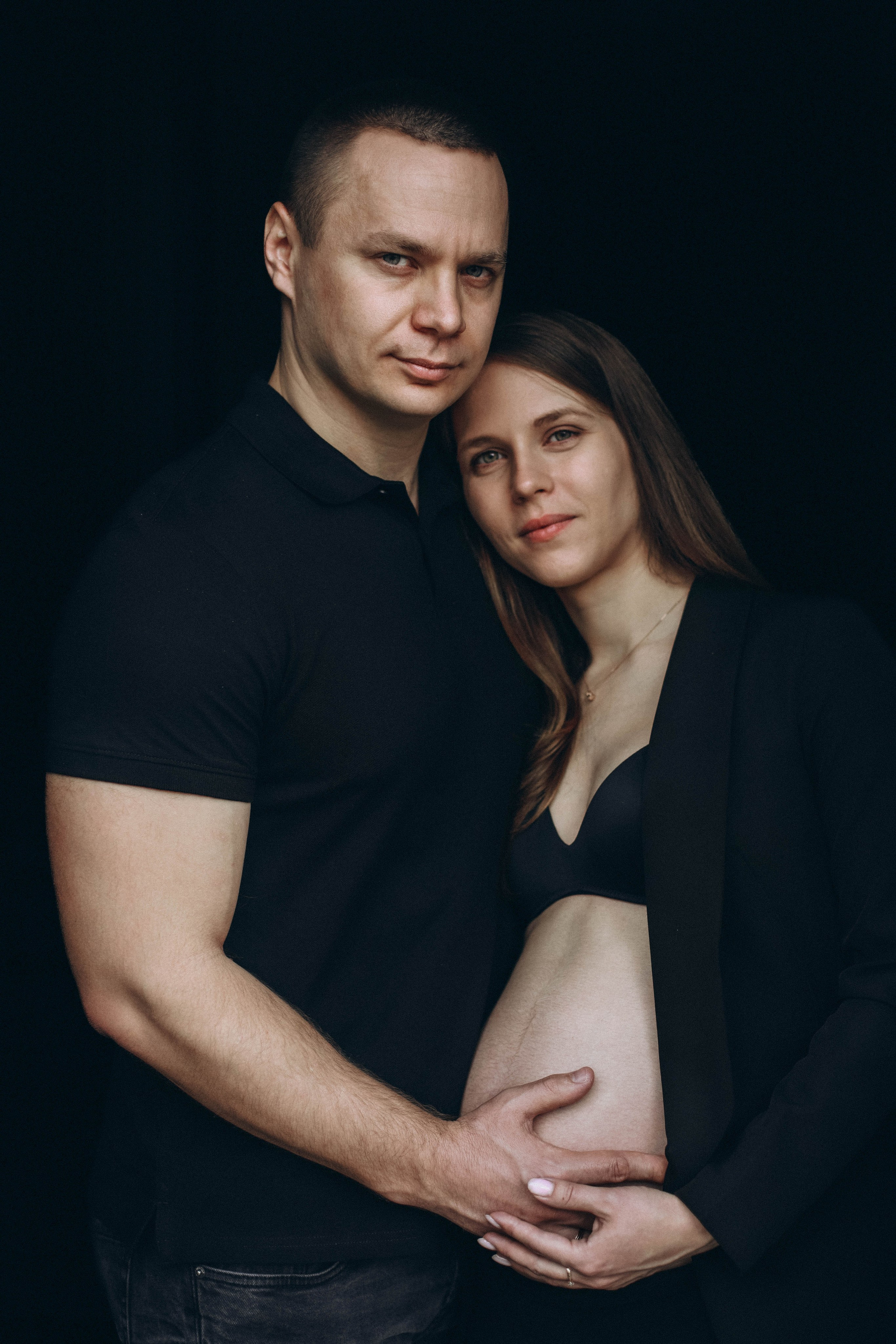 Babybauch-Shooting zu Hause. Fotografin in Erlangen, Nürnberg und Umgebung