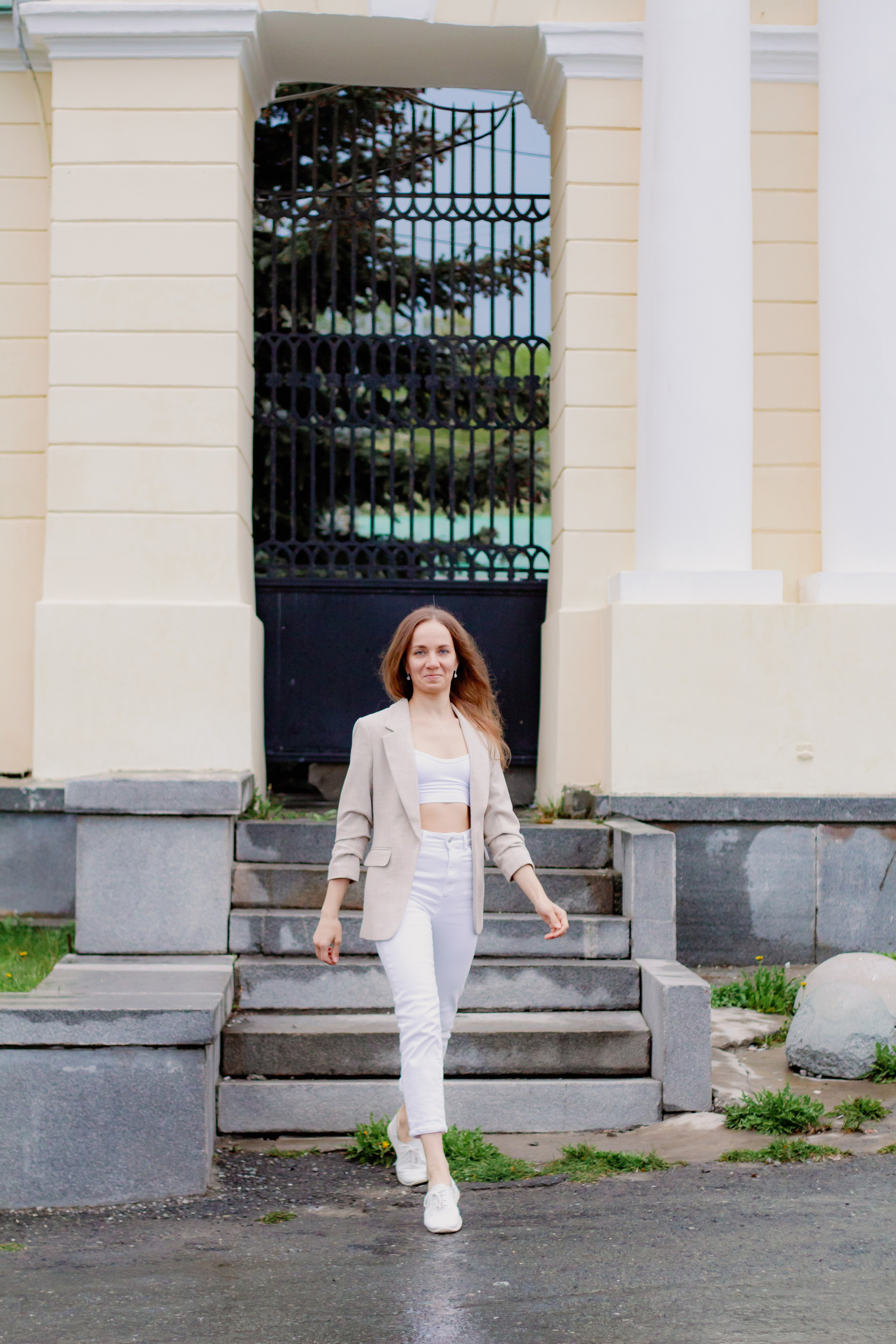 Фотосессия с цветущими яблонями, Екатеринбург. Фотопрогулка. Фотограф в Екатеринбурге Пойгина Елена