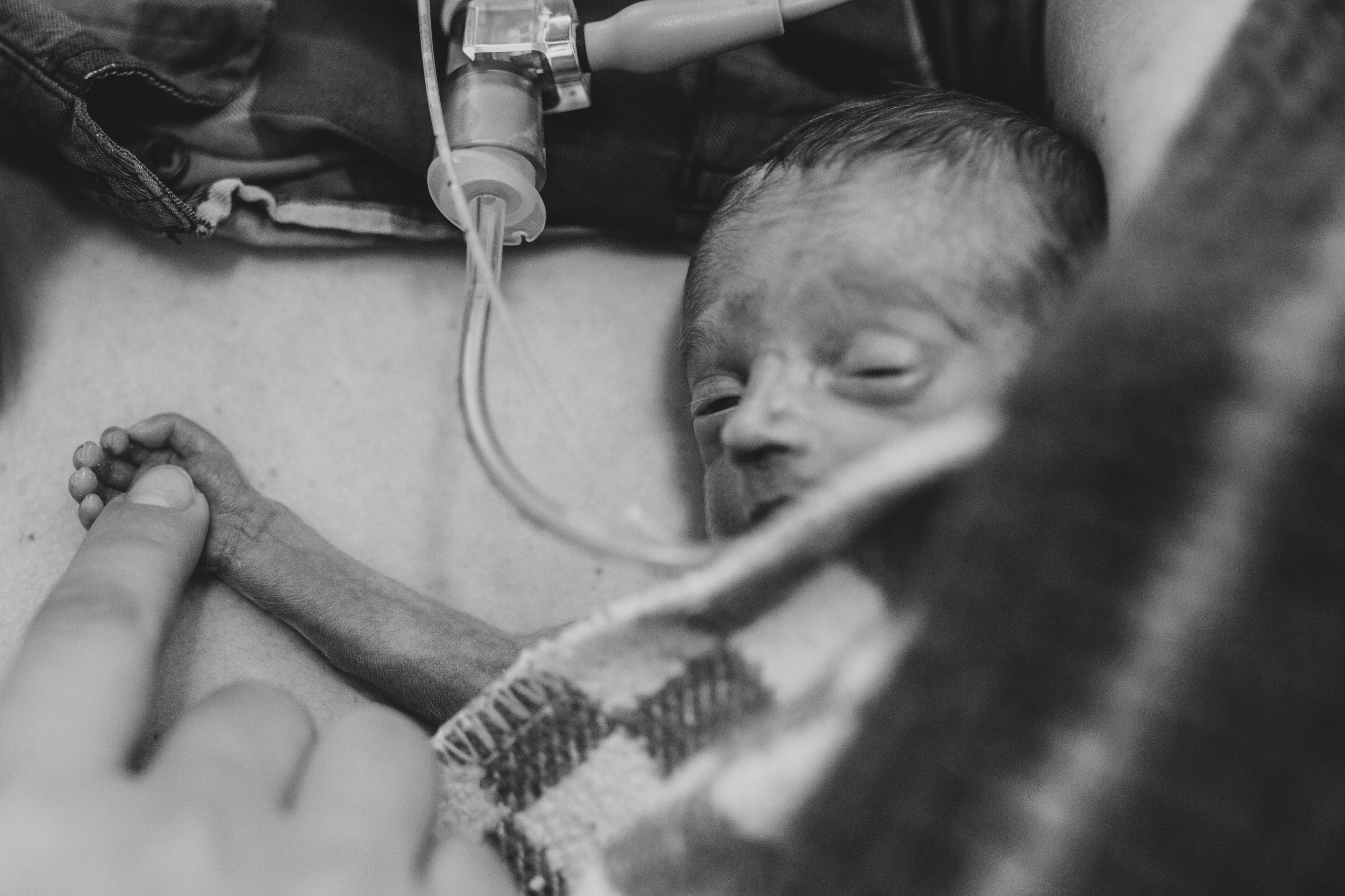 Фотопроект ко дню недоношенного ребенка в НИИ ОММ. Фотограф для мам Екатеринбург