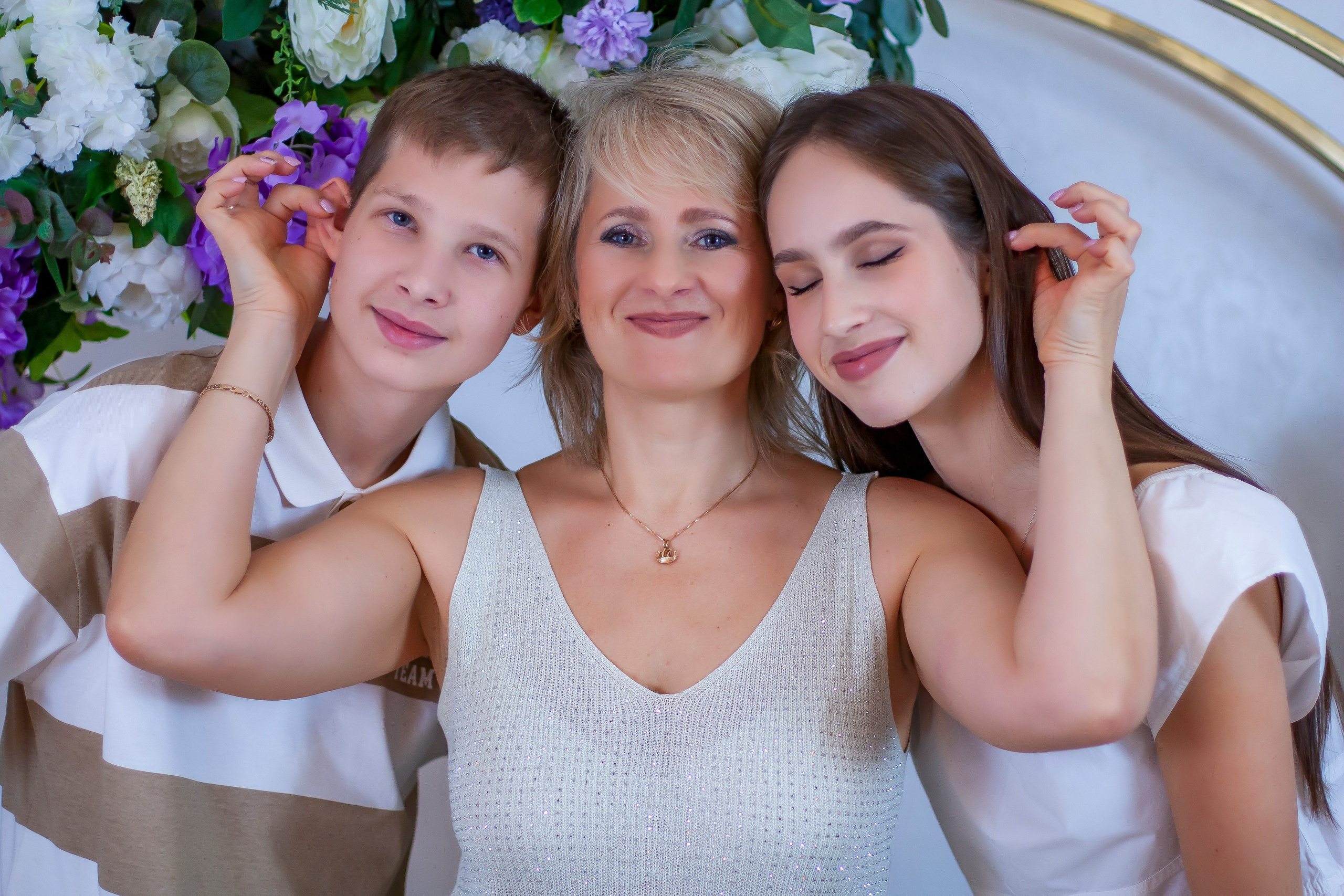 Фотосессия Елены, Алины и Максима. Фотограф Люся Воробьева