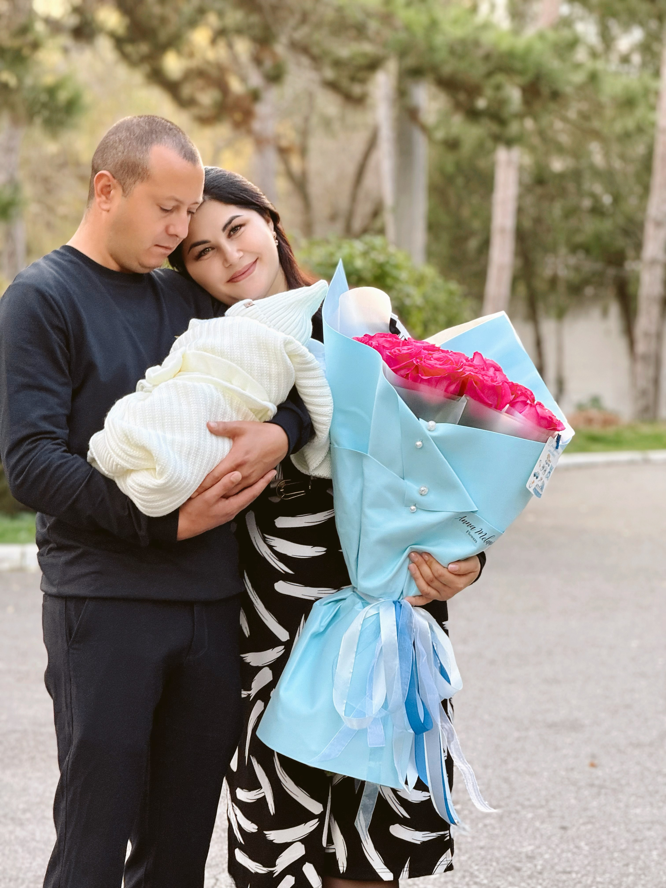 Беременность • гендер-пати • выписки с роддома. Семейный фотограф и рилсмейкер в Симферополе