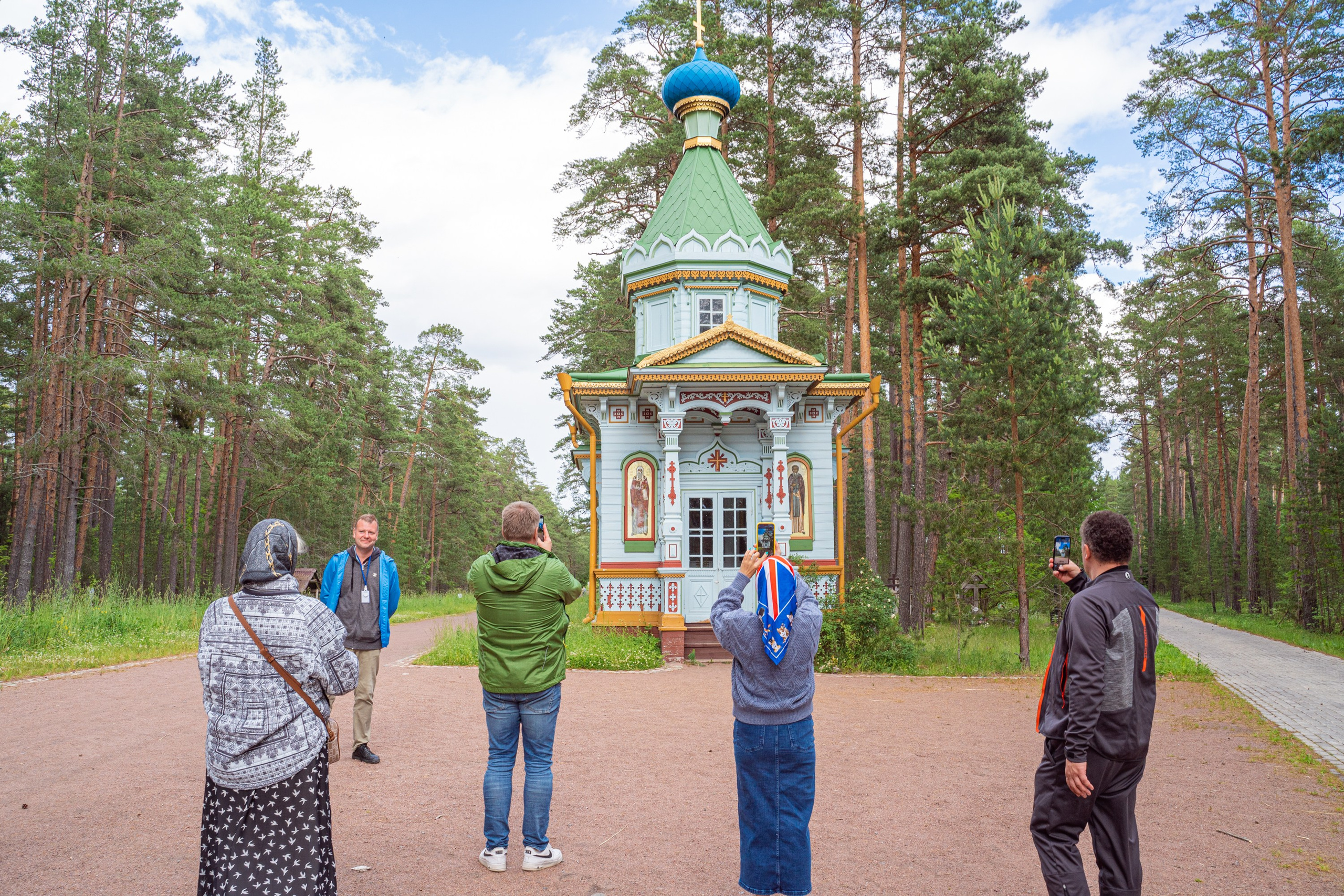 Гидровыезд в Коневский мужской монастырь. Свадебный, семейный, портретный, репортажный фотограф в Санкт-Петербурге