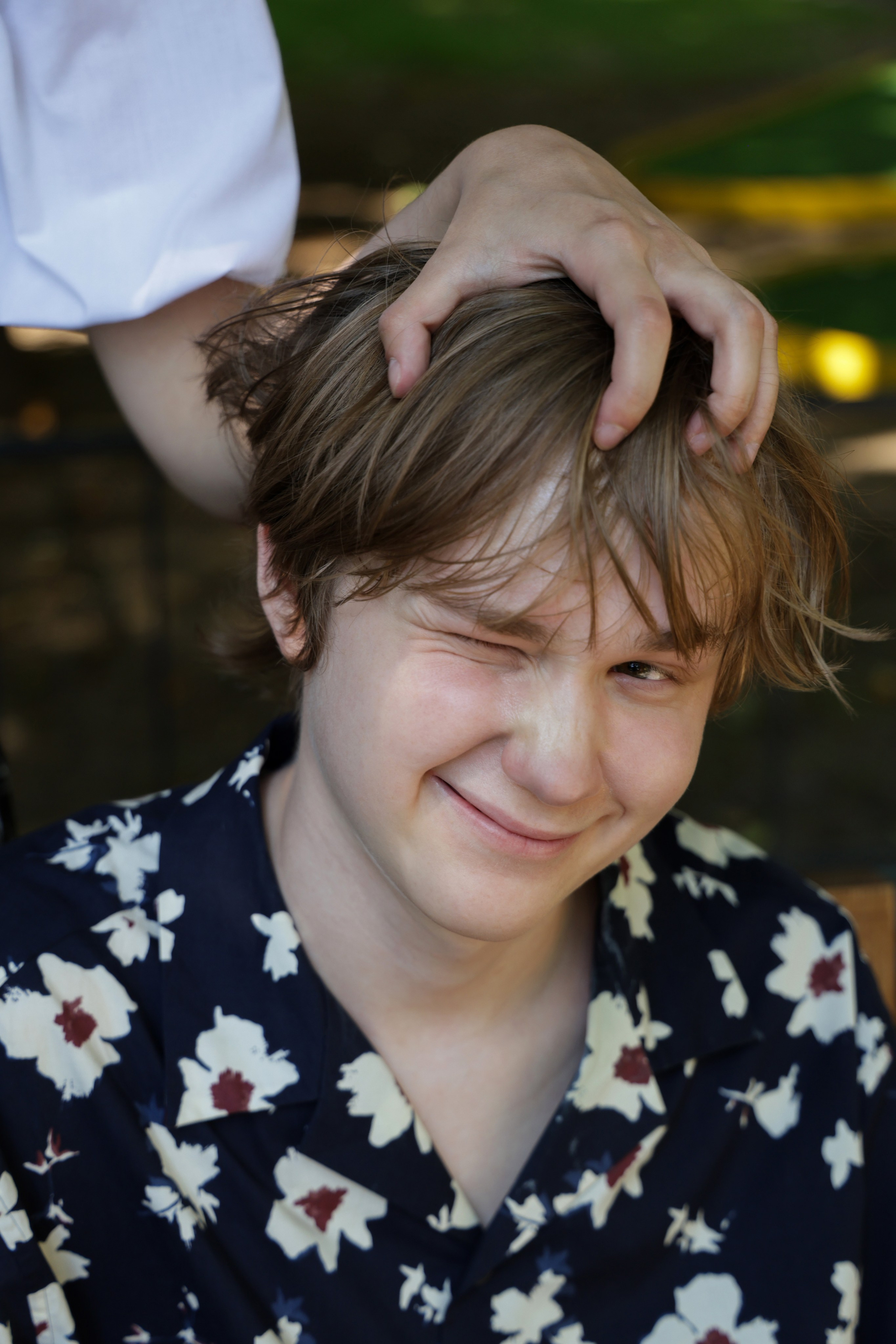 Hot chocolate in paper glass. Portrait photographer based in Toronto — Blinova Mariia