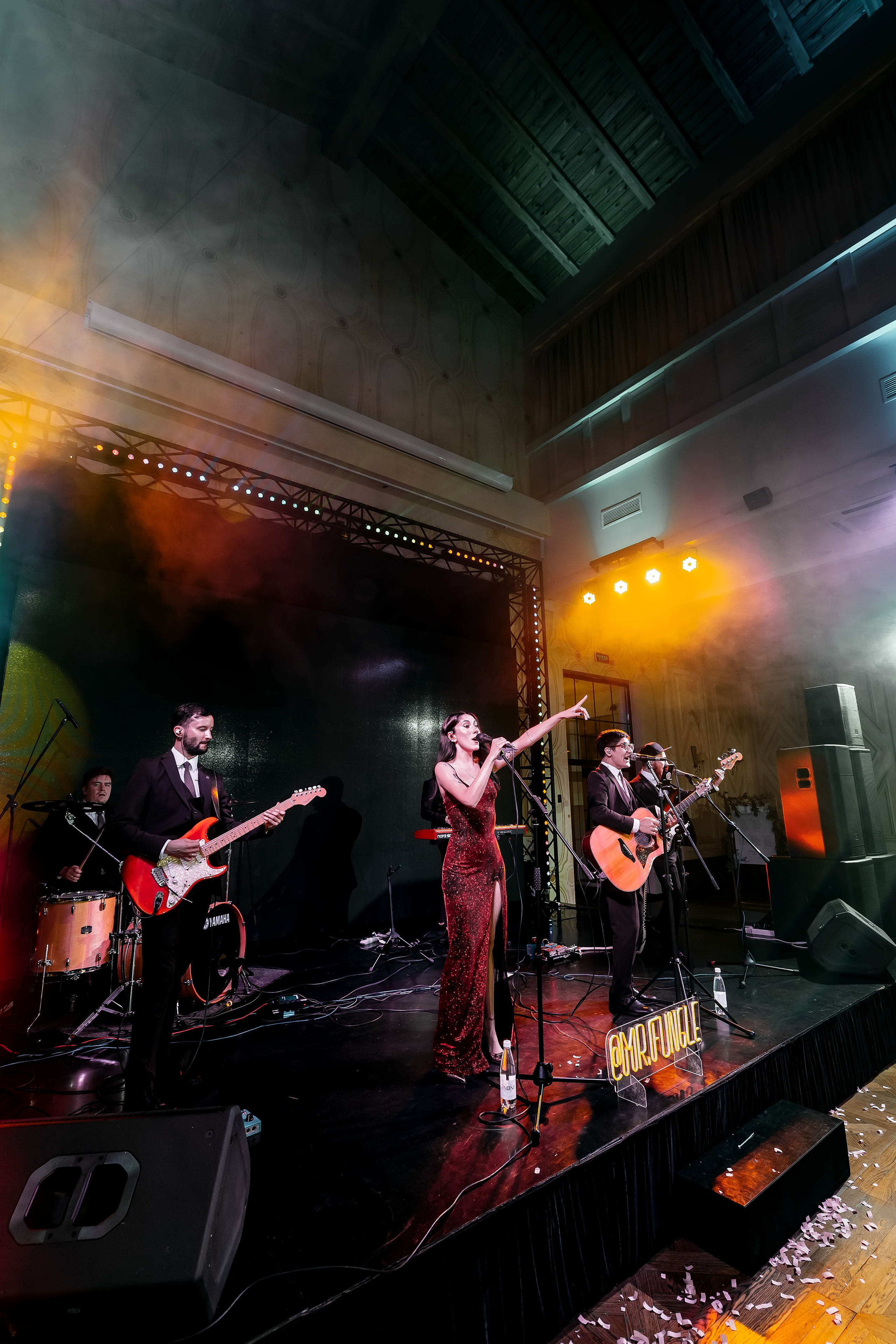 Роскошная свадьба с утром в Marriott Imperial Plaza, регистрацией в Москва-сити и завершением в Артилэнде. Свадебный и семейный фотограф Виктория Носачёва. Щелково, Москва и МО