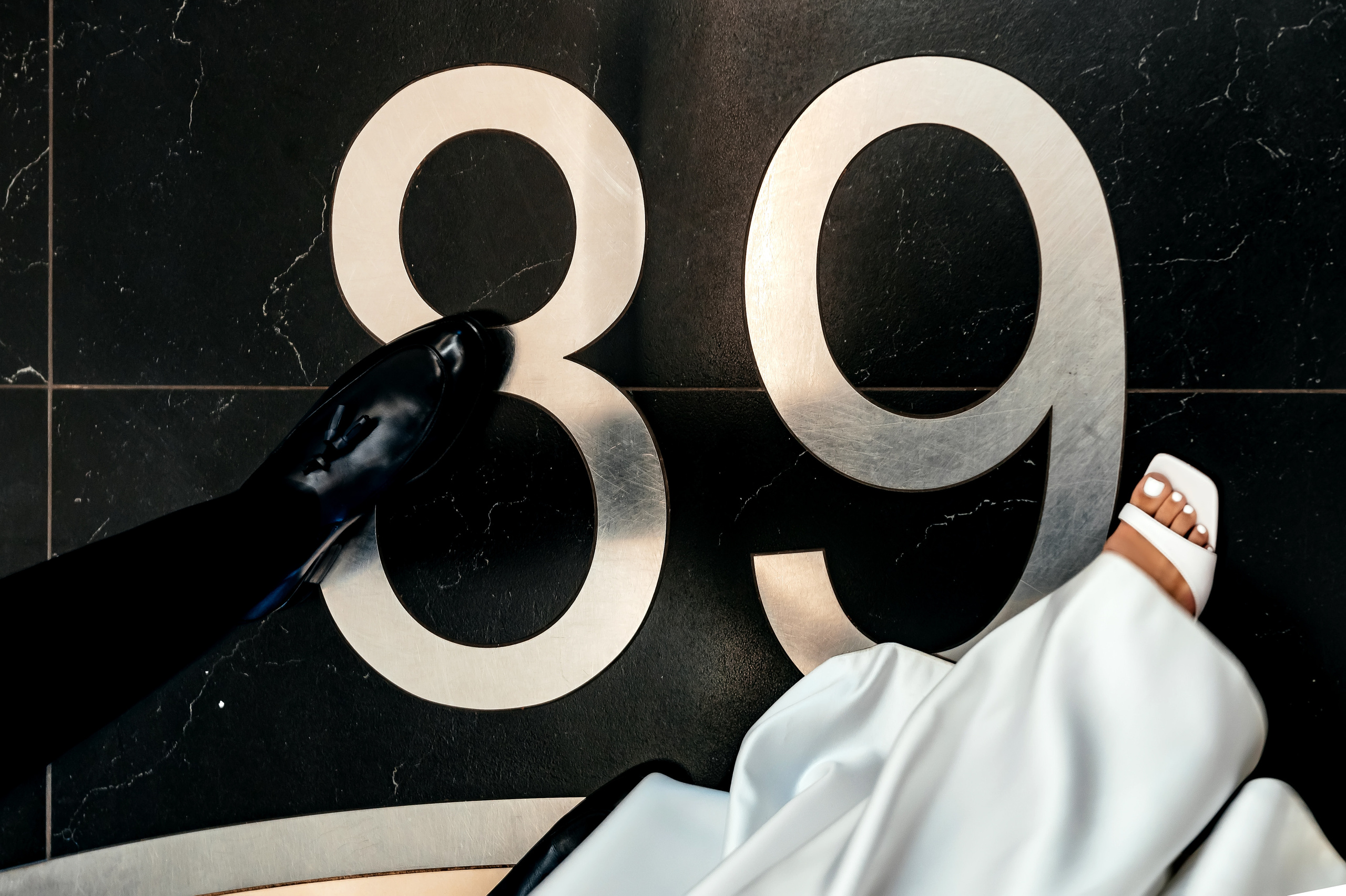 Роскошная свадьба с утром в Marriott Imperial Plaza, регистрацией в Москва-сити и завершением в Артилэнде. Свадебный и семейный фотограф Виктория Носачёва. Щелково, Москва и МО