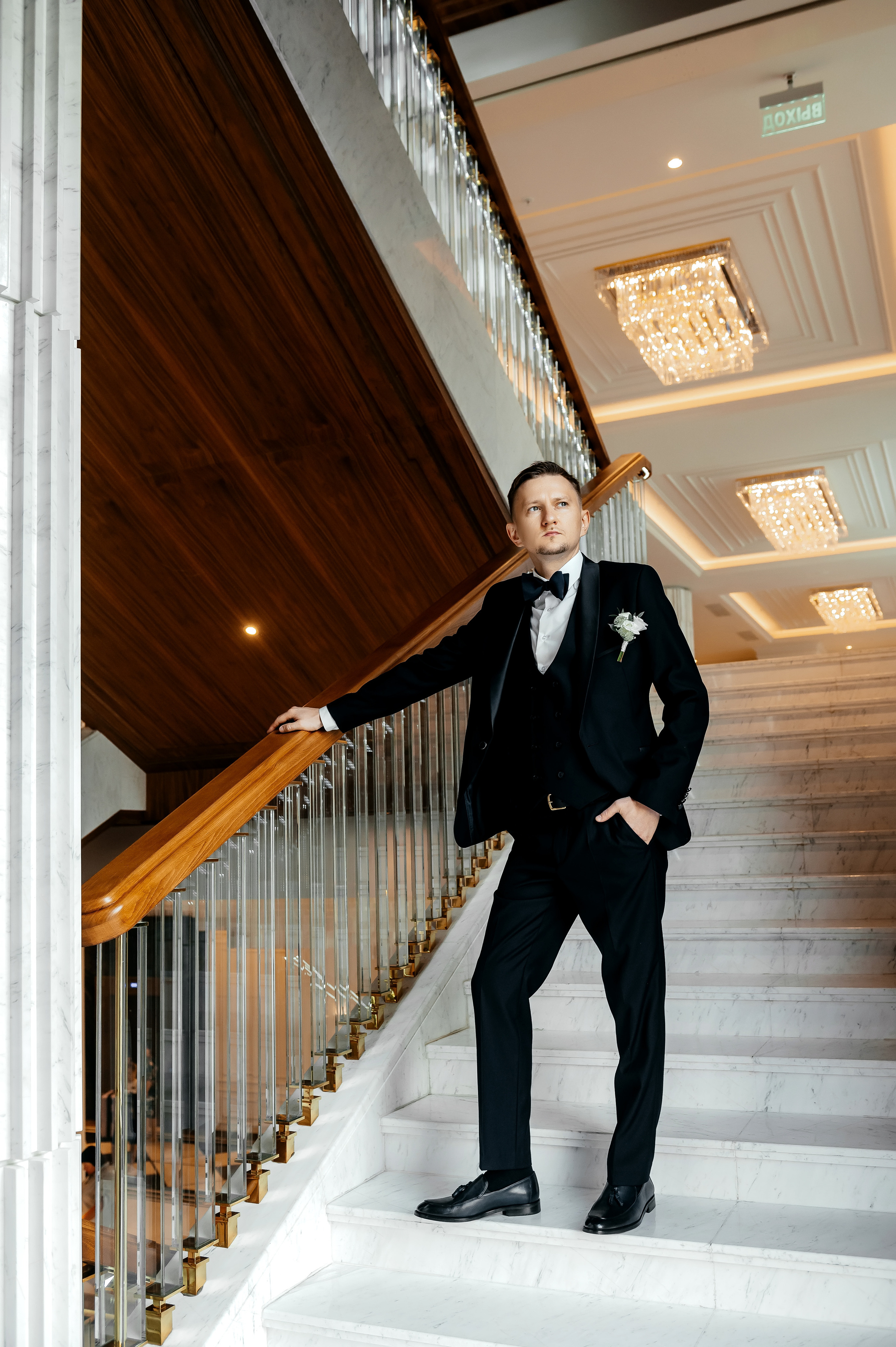 Роскошная свадьба с утром в Marriott Imperial Plaza, регистрацией в Москва-сити и завершением в Артилэнде. Свадебный и семейный фотограф Виктория Носачёва. Щелково, Москва и МО