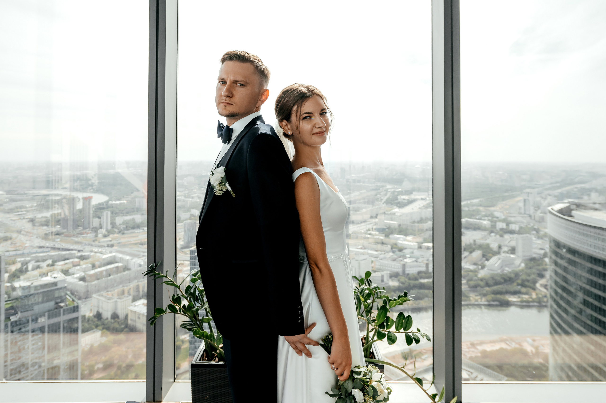 Роскошная свадьба с утром в Marriott Imperial Plaza, регистрацией в Москва-сити и завершением в Артилэнде. Свадебный и семейный фотограф Виктория Носачёва. Щелково, Москва и МО