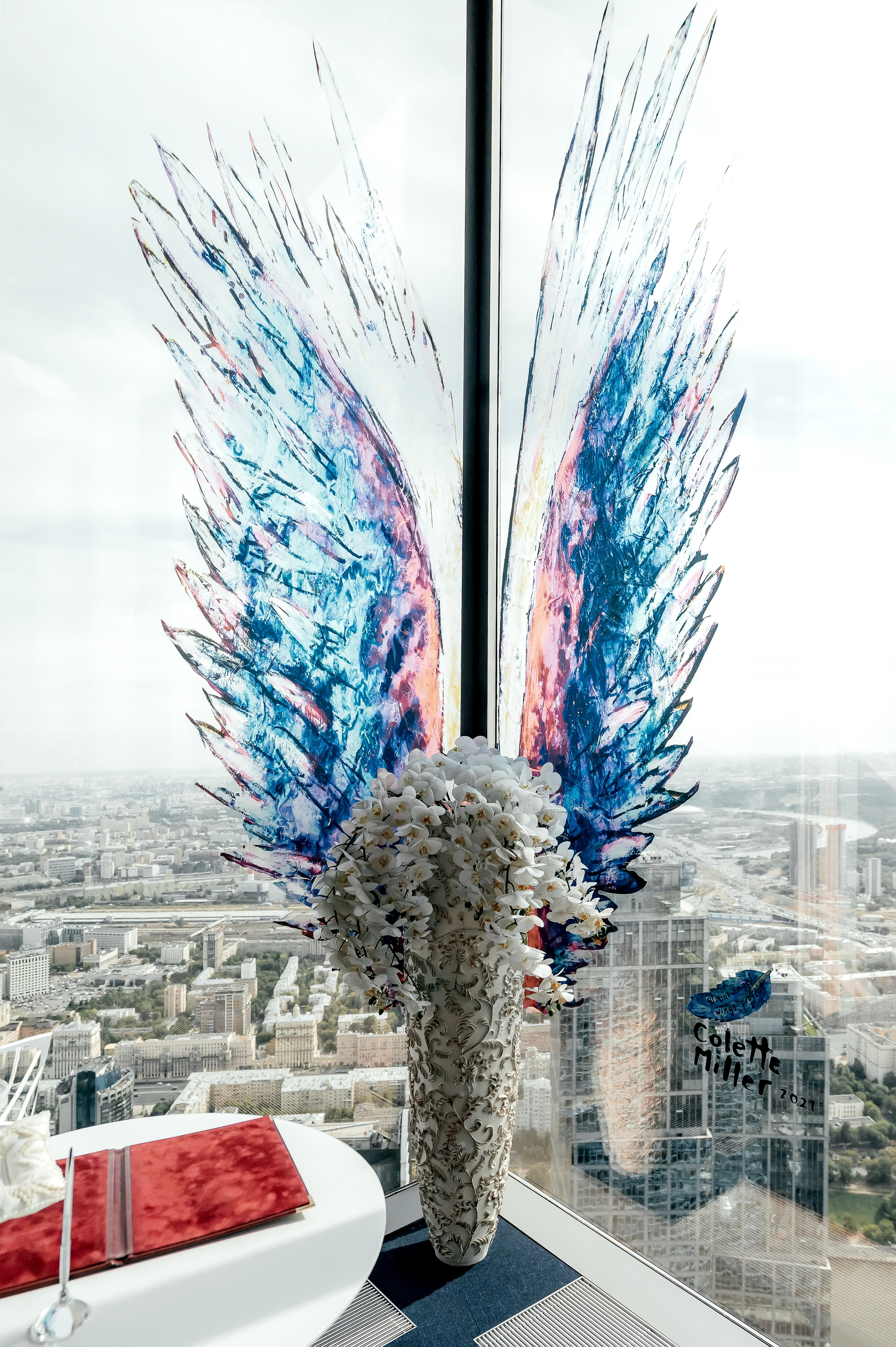 Роскошная свадьба с утром в Marriott Imperial Plaza, регистрацией в Москва-сити и завершением в Артилэнде. Свадебный и семейный фотограф Виктория Носачёва. Щелково, Москва и МО