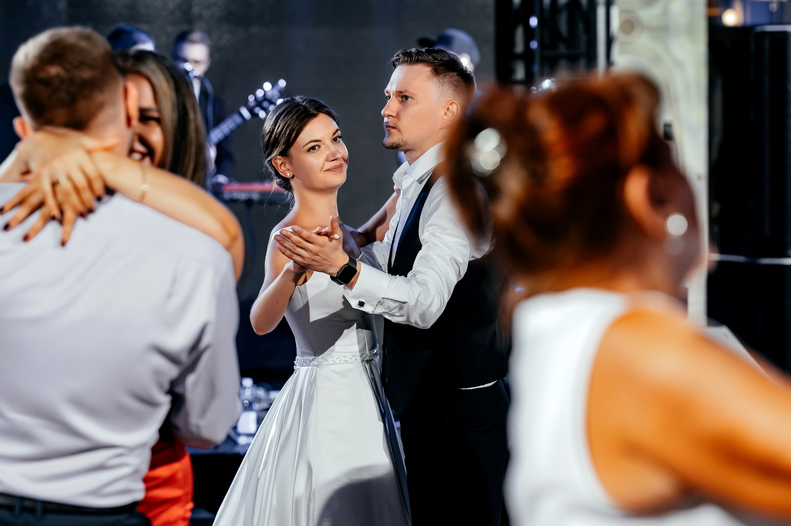 Роскошная свадьба с утром в Marriott Imperial Plaza, регистрацией в Москва-сити и завершением в Артилэнде. Свадебный и семейный фотограф Виктория Носачёва. Щелково, Москва и МО