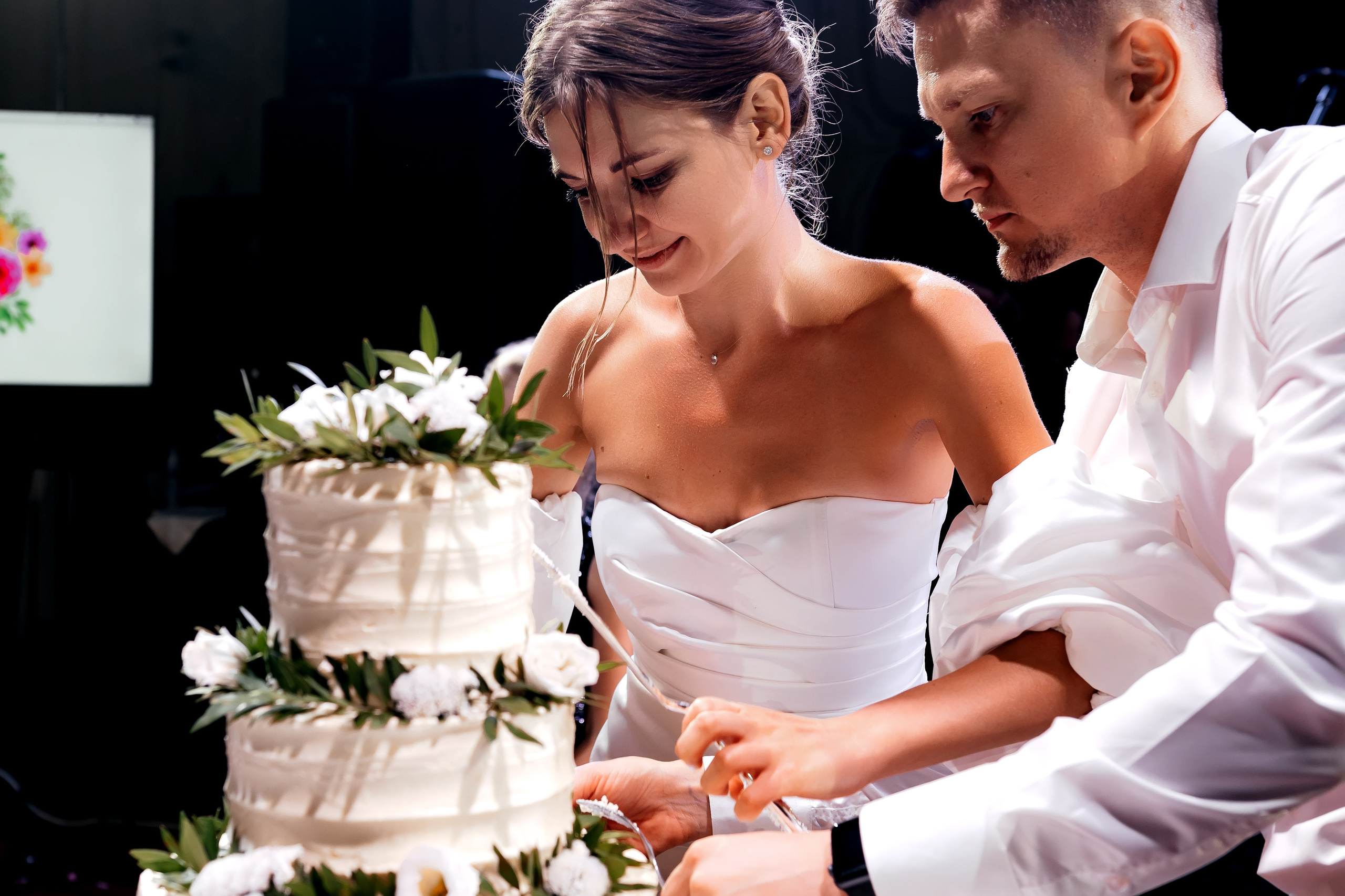 Роскошная свадьба с утром в Marriott Imperial Plaza, регистрацией в Москва-сити и завершением в Артилэнде. Свадебный и семейный фотограф Виктория Носачёва. Щелково, Москва и МО