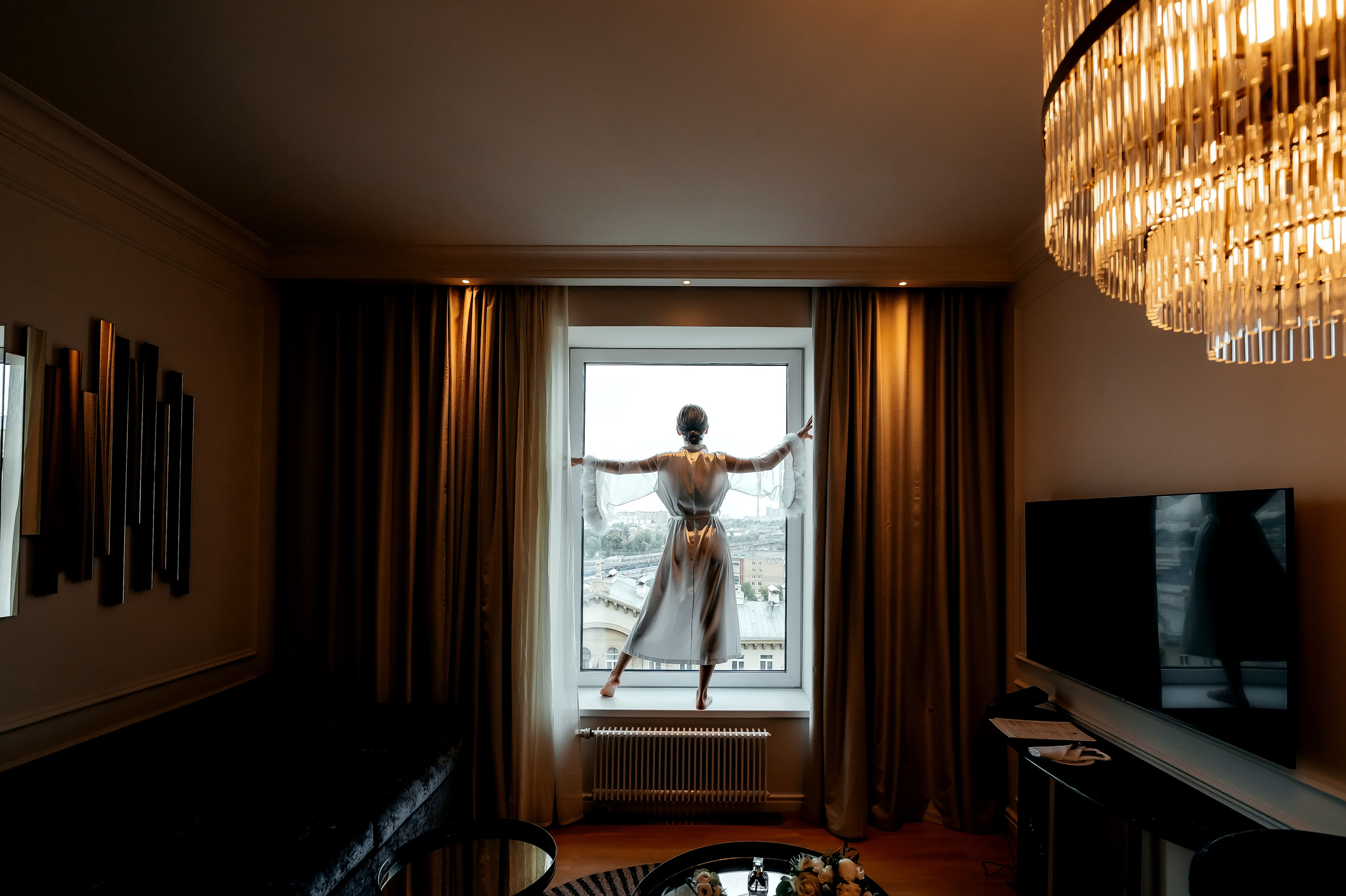 Роскошная свадьба с утром в Marriott Imperial Plaza, регистрацией в Москва-сити и завершением в Артилэнде. Свадебный и семейный фотограф Виктория Носачёва. Щелково, Москва и МО