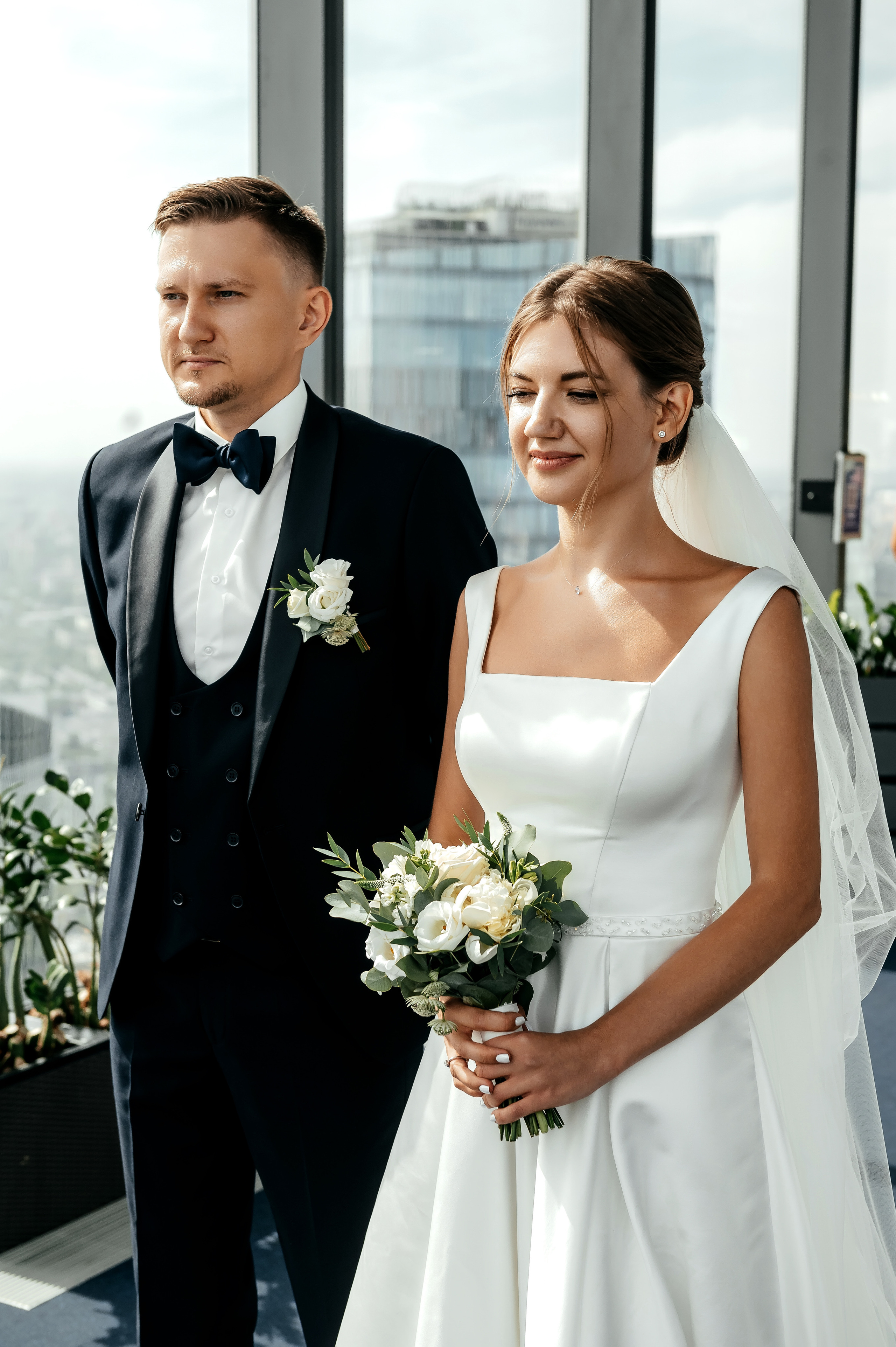 Роскошная свадьба с утром в Marriott Imperial Plaza, регистрацией в Москва-сити и завершением в Артилэнде. Свадебный и семейный фотограф Виктория Носачёва. Щелково, Москва и МО