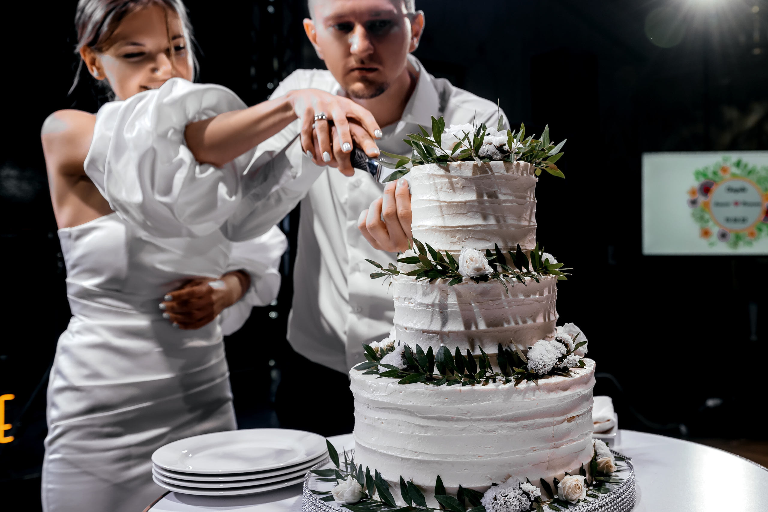 Роскошная свадьба с утром в Marriott Imperial Plaza, регистрацией в Москва-сити и завершением в Артилэнде. Свадебный и семейный фотограф Виктория Носачёва. Щелково, Москва и МО