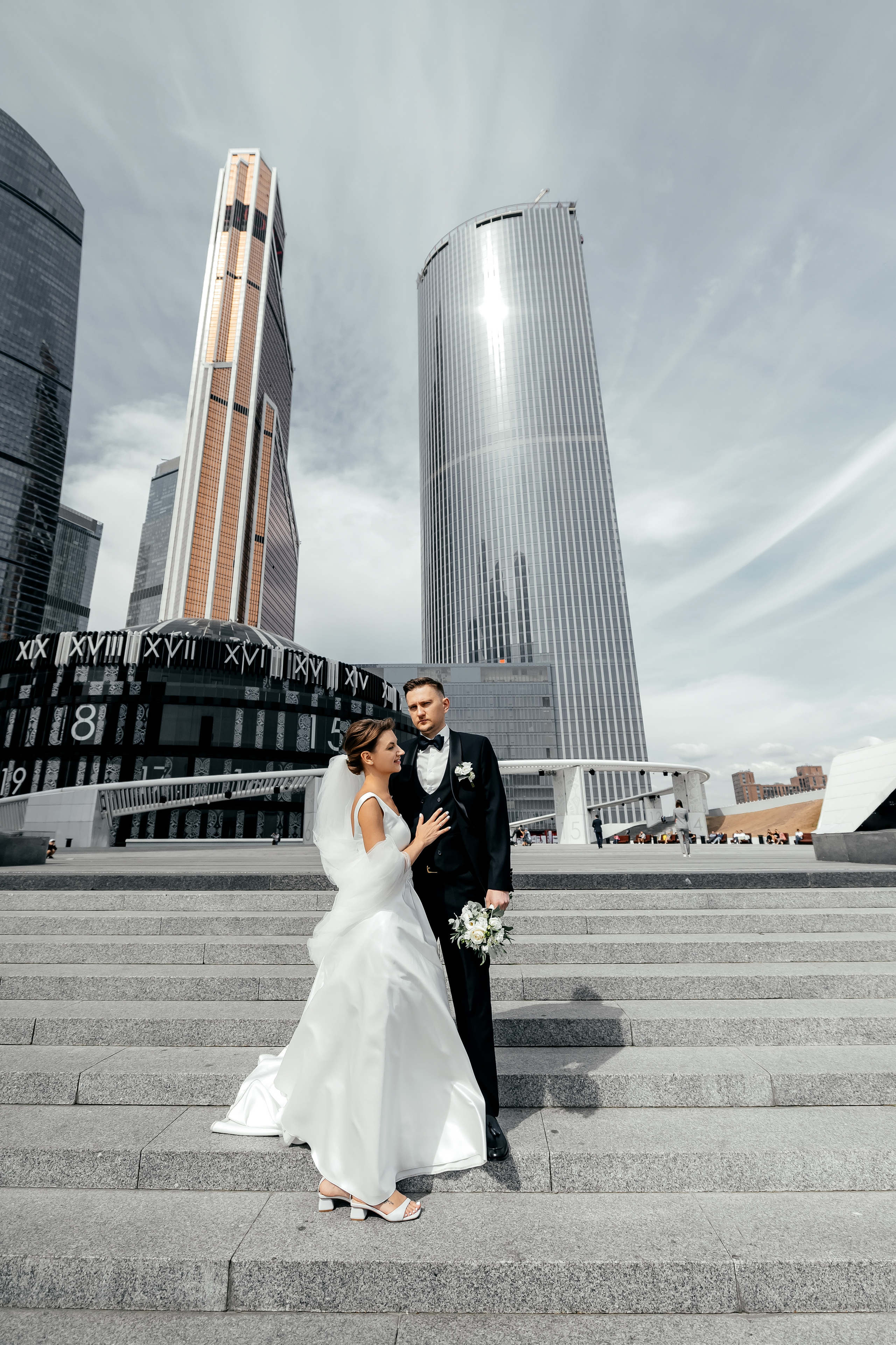 Роскошная свадьба с утром в Marriott Imperial Plaza, регистрацией в Москва-сити и завершением в Артилэнде. Свадебный и семейный фотограф Виктория Носачёва. Щелково, Москва и МО