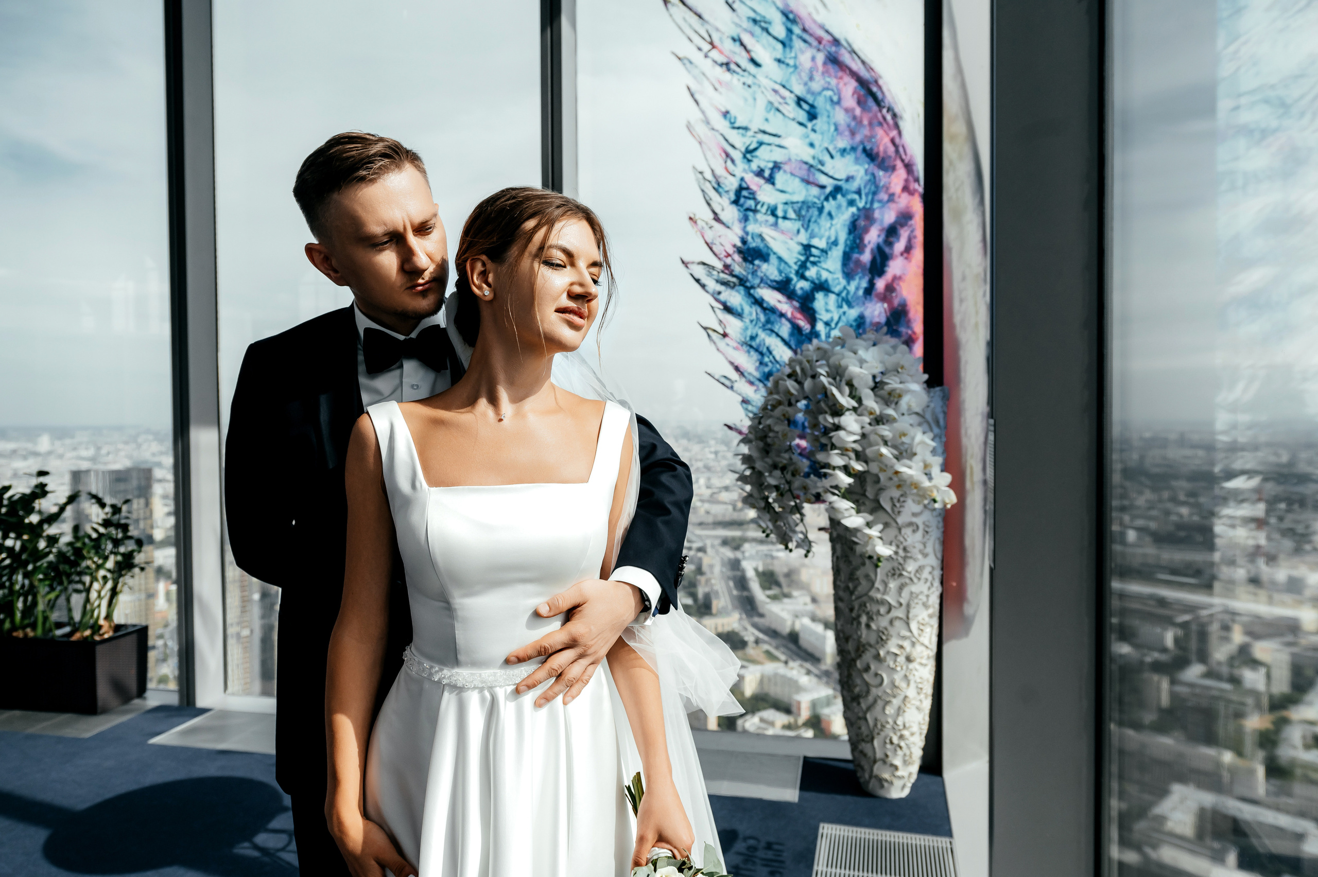 Роскошная свадьба с утром в Marriott Imperial Plaza, регистрацией в Москва-сити и завершением в Артилэнде. Свадебный и семейный фотограф Виктория Носачёва. Щелково, Москва и МО