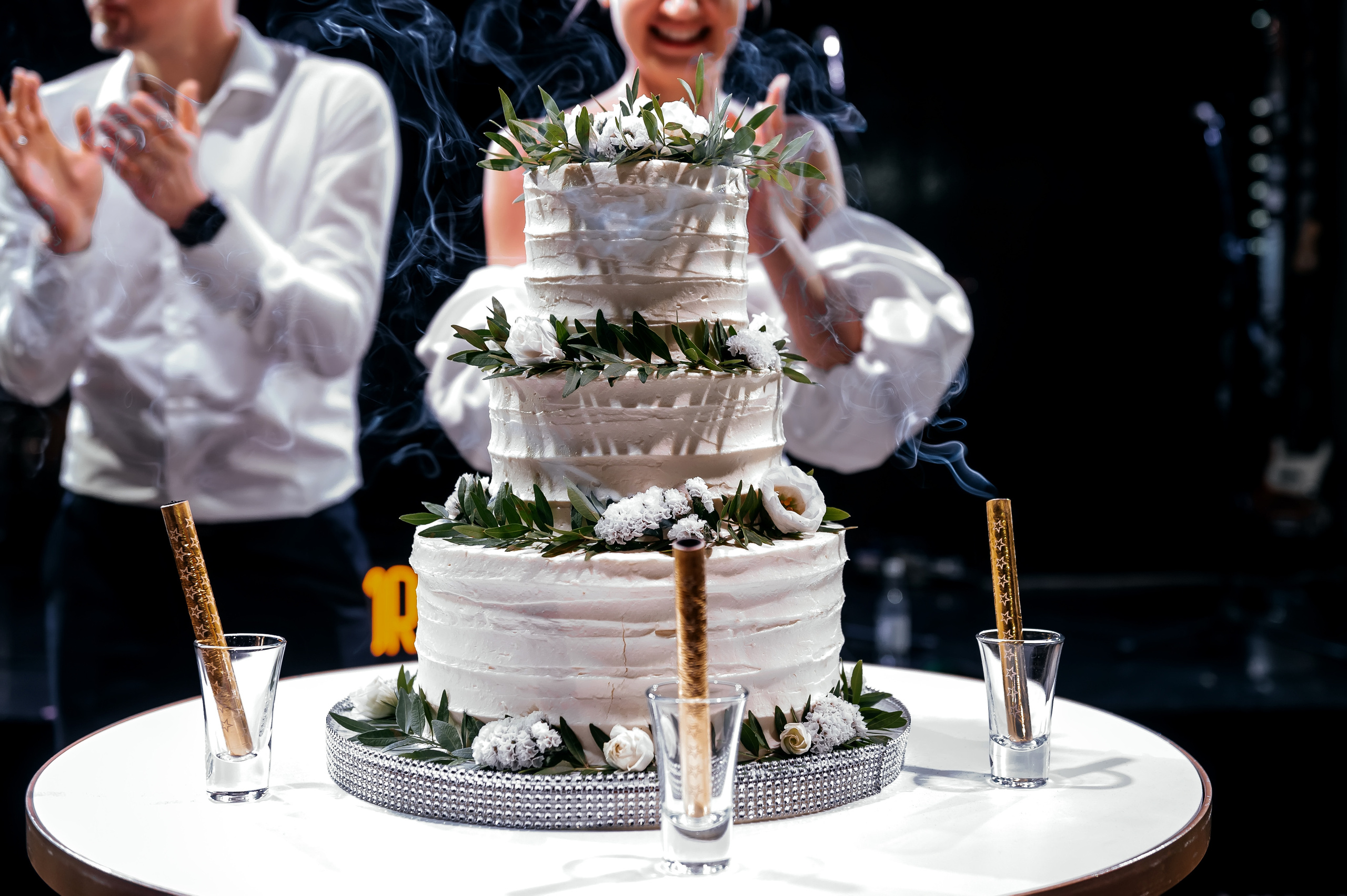 Роскошная свадьба с утром в Marriott Imperial Plaza, регистрацией в Москва-сити и завершением в Артилэнде. Свадебный и семейный фотограф Виктория Носачёва. Щелково, Москва и МО