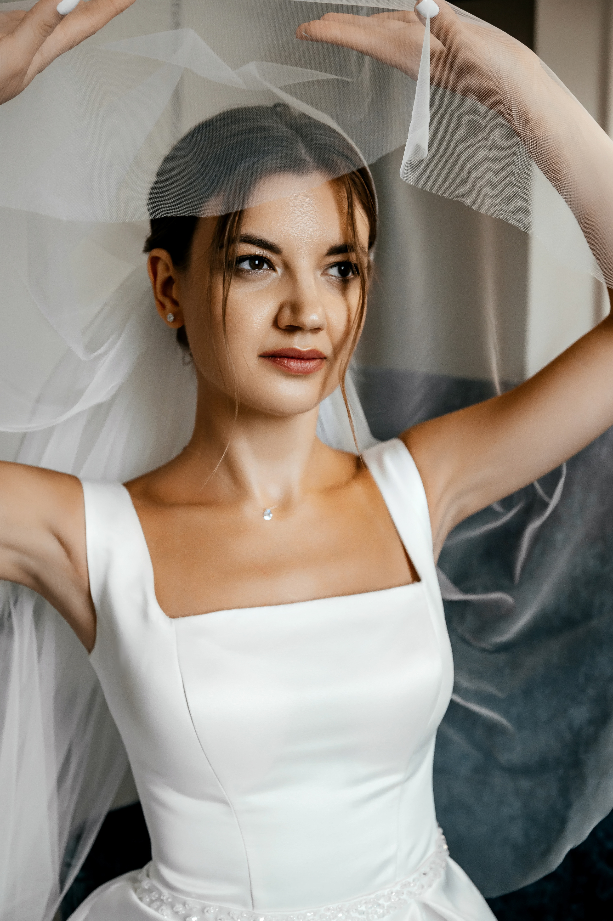 Роскошная свадьба с утром в Marriott Imperial Plaza, регистрацией в Москва-сити и завершением в Артилэнде. Свадебный и семейный фотограф Виктория Носачёва. Щелково, Москва и МО