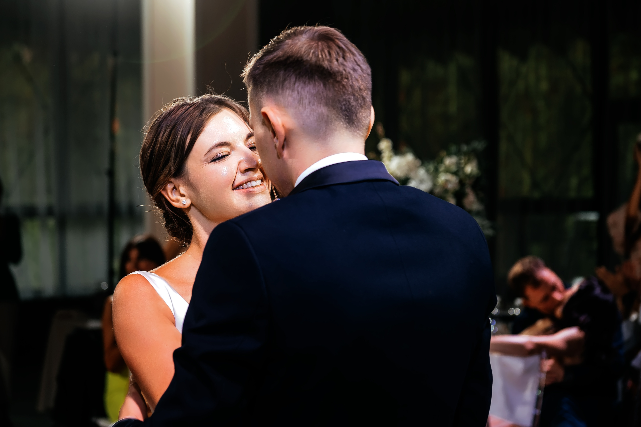 Роскошная свадьба с утром в Marriott Imperial Plaza, регистрацией в Москва-сити и завершением в Артилэнде. Свадебный и семейный фотограф Виктория Носачёва. Щелково, Москва и МО