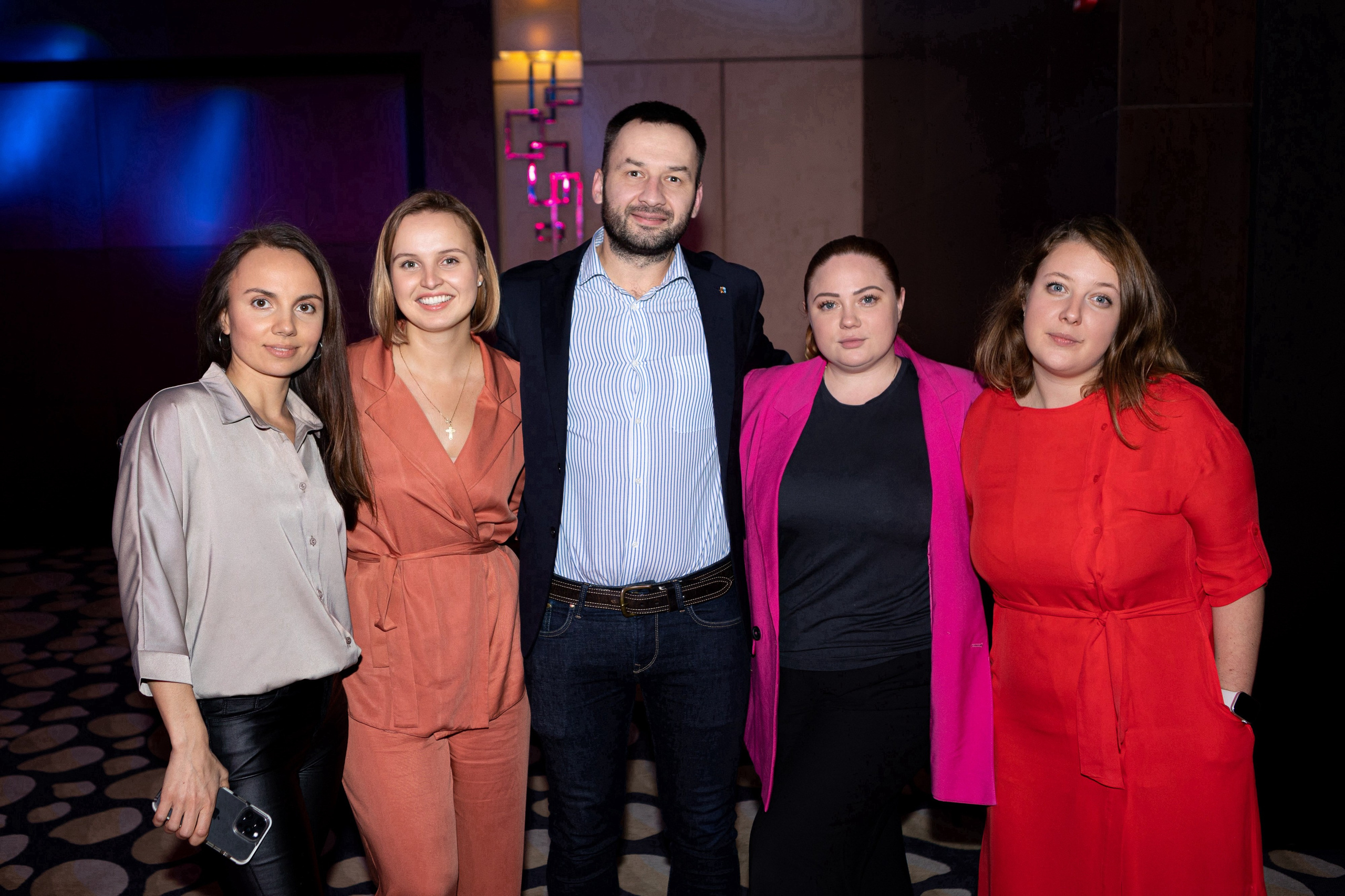 Abu-Dhabi | NA VOLNE Backstage. Фотограф Юлия Назарова