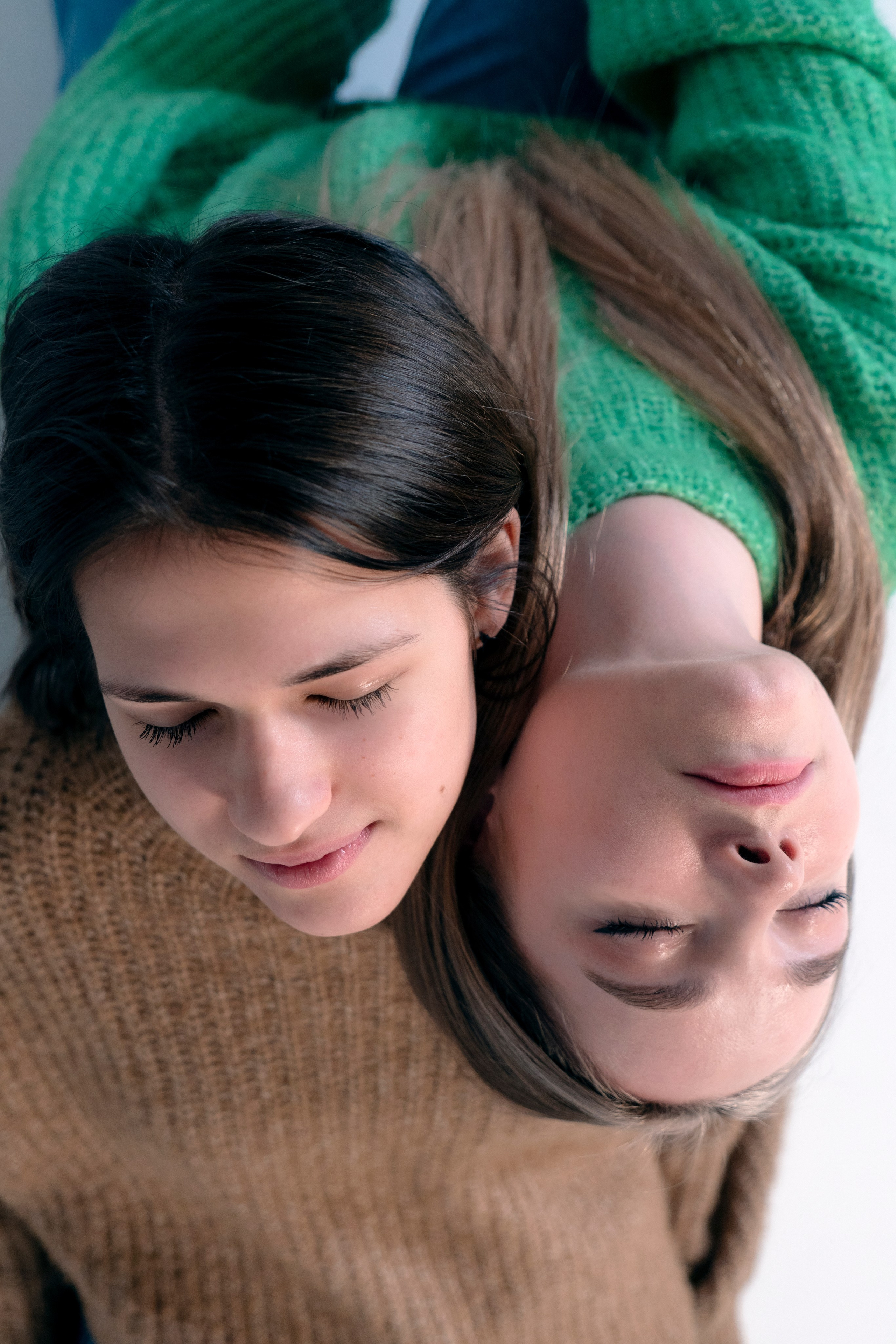 Соня и Мира. Портрет. Главная