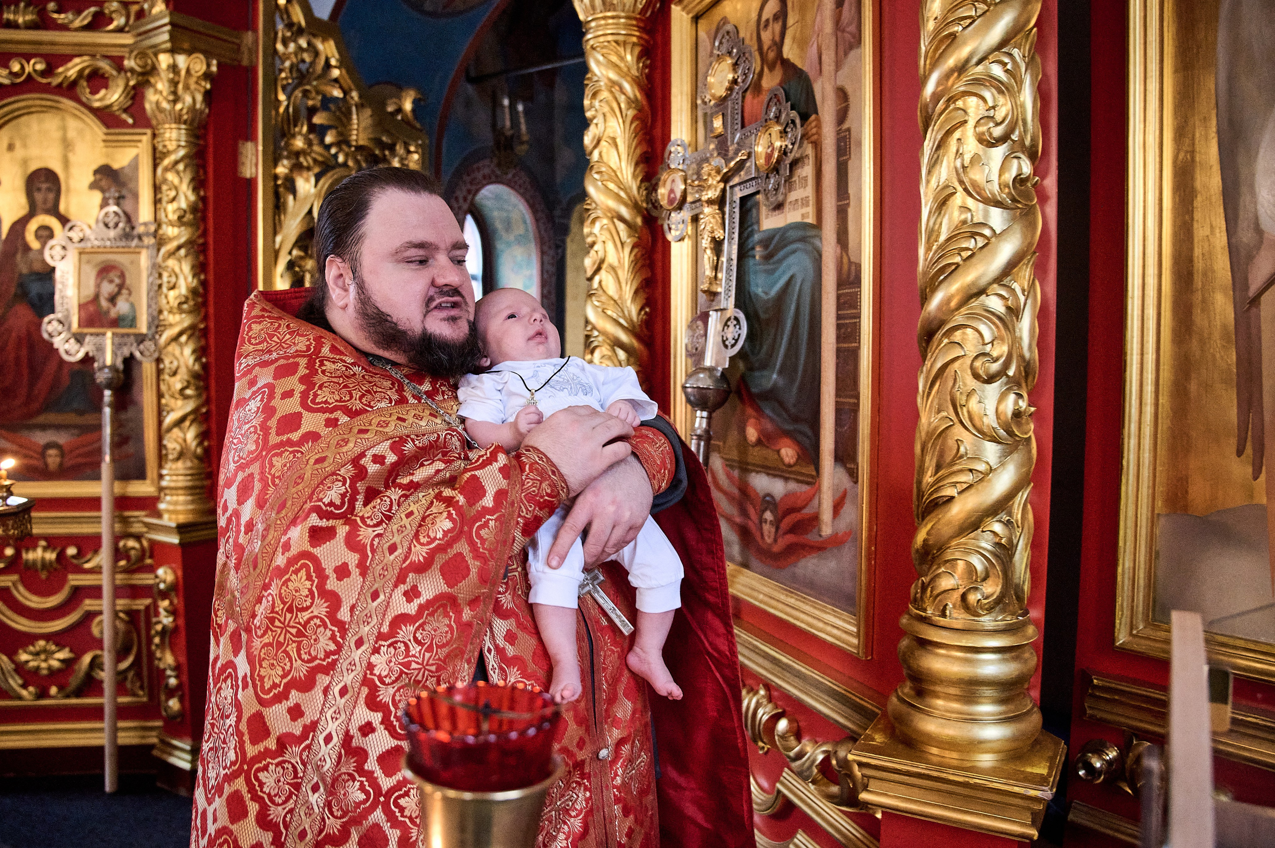 Крещение малыша в Новокузнецке — фотограф таинство крещение