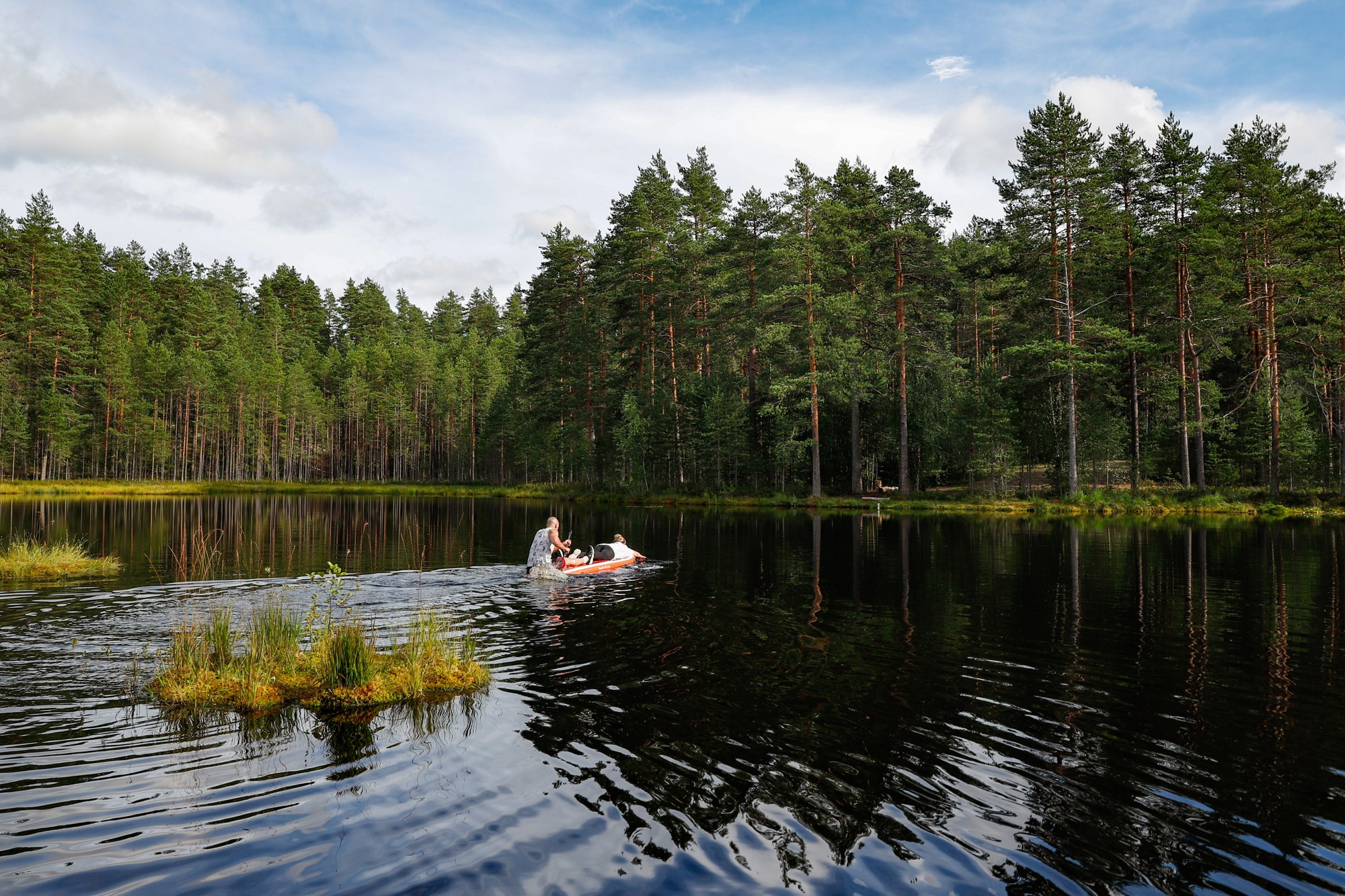 «Последний герой» в лагере для взрослых «Изи». Фотограф Дарья Попова