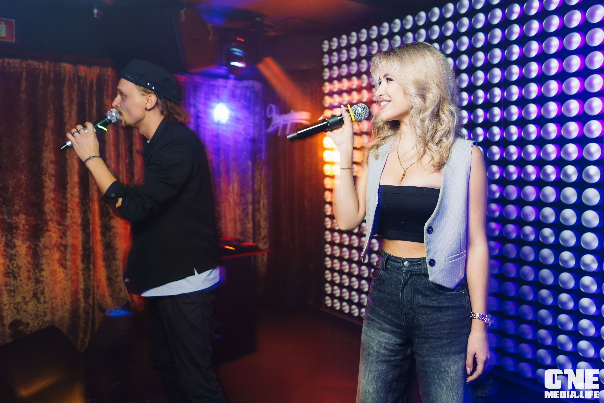 Фоторепортаж из караоке-клуба Эйфория. One Media Life: фоторепортажи, фотоотчеты с мероприятий и заведений