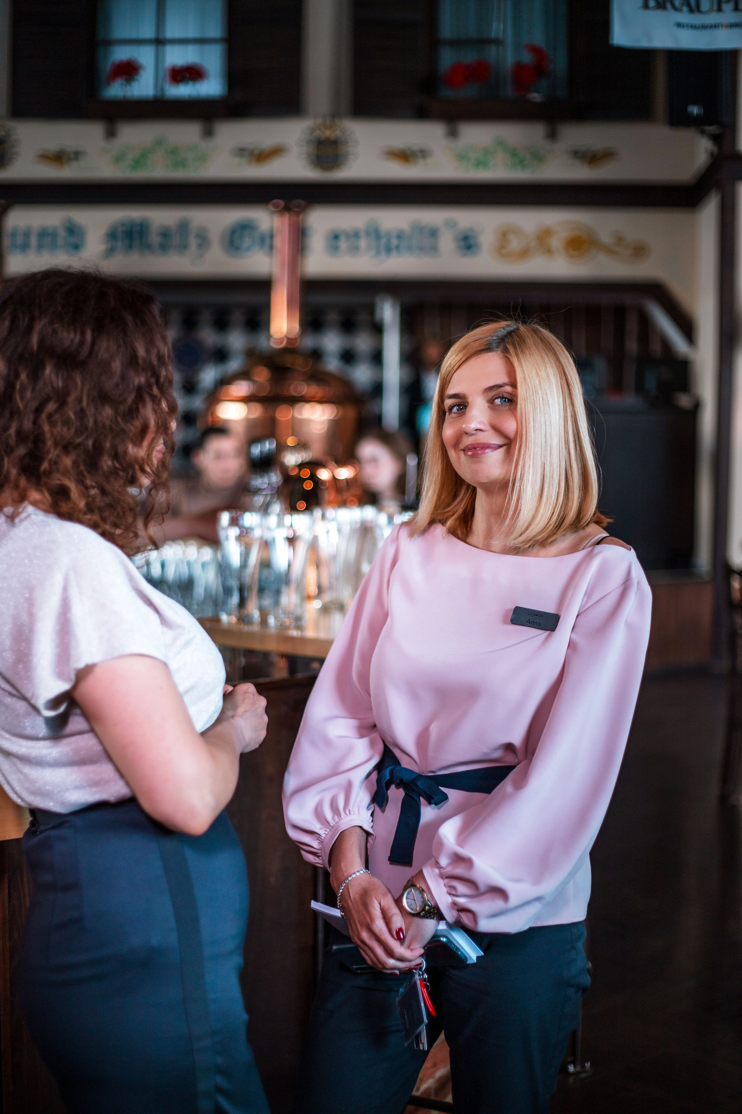 Репортажная  съемка фотосессия для Cosmos Izhevsk Hotel. Бизнес фотограф Ижевск — Назаров Роман