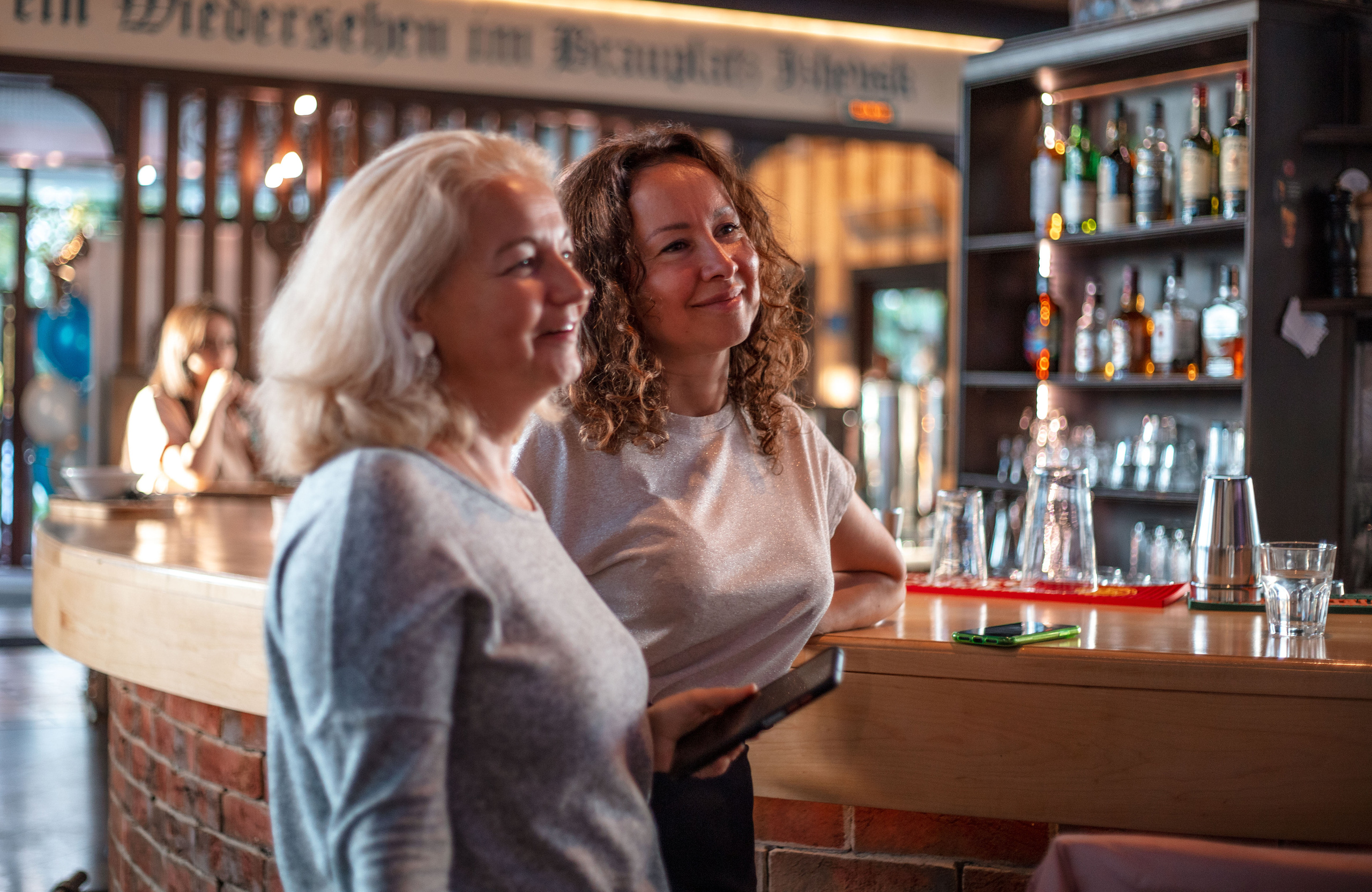 Репортажная  съемка фотосессия для Cosmos Izhevsk Hotel. Бизнес фотограф Ижевск — Назаров Роман