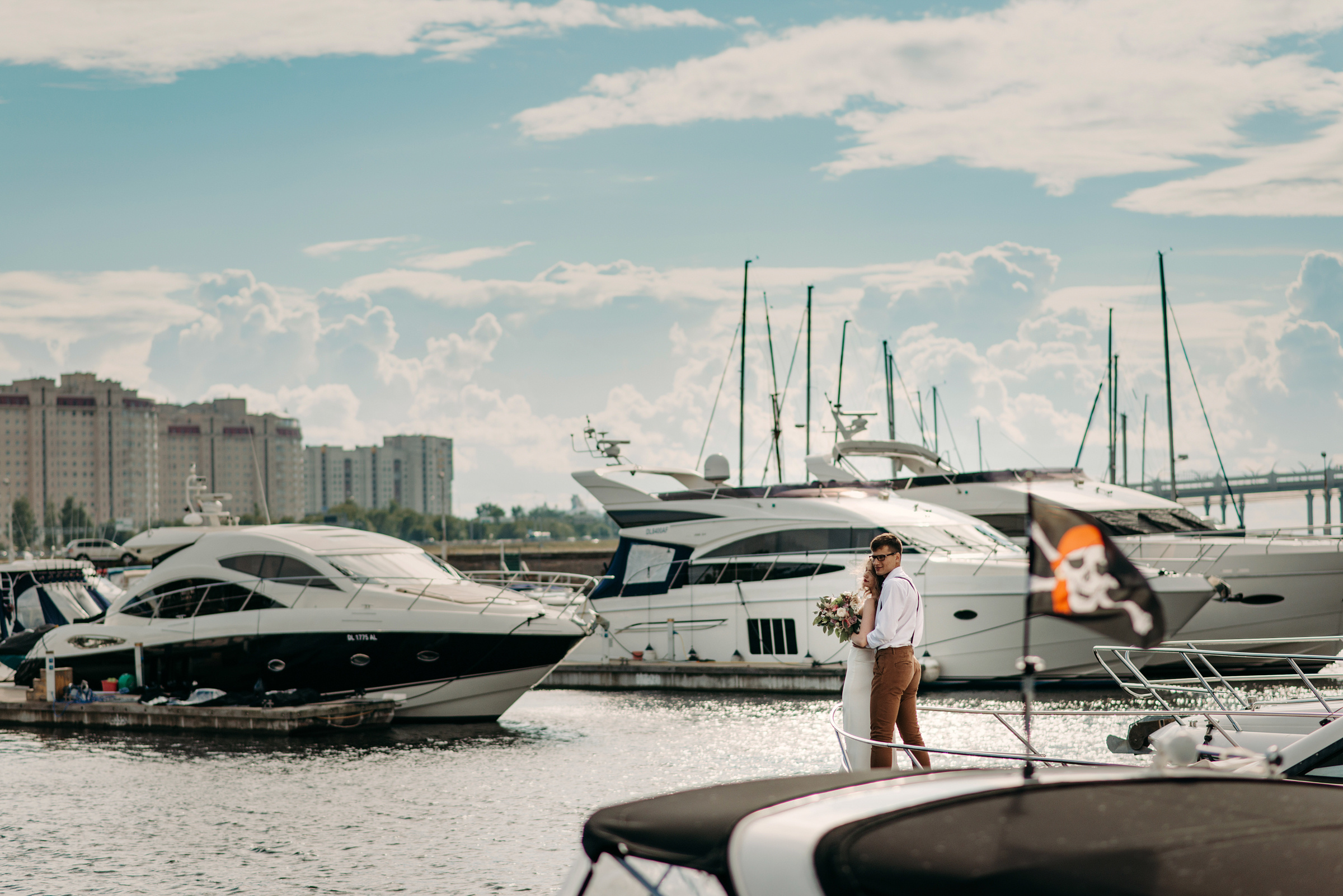 фотосъёмка лавстори на яхте, фотосессия для пар, фотосессия на яхте