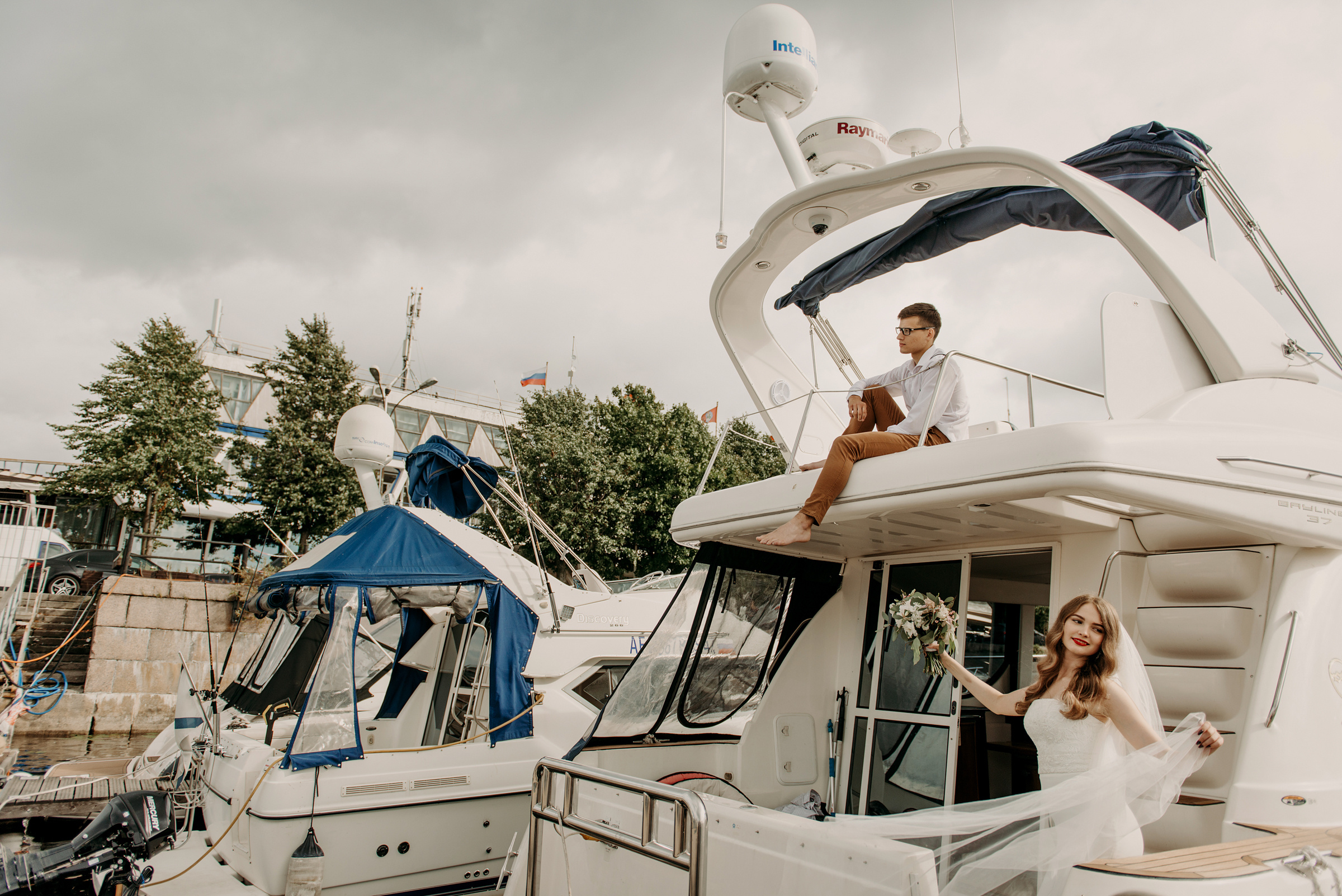 фотосъёмка лавстори на яхте, фотосессия для пар, фотосессия на яхте