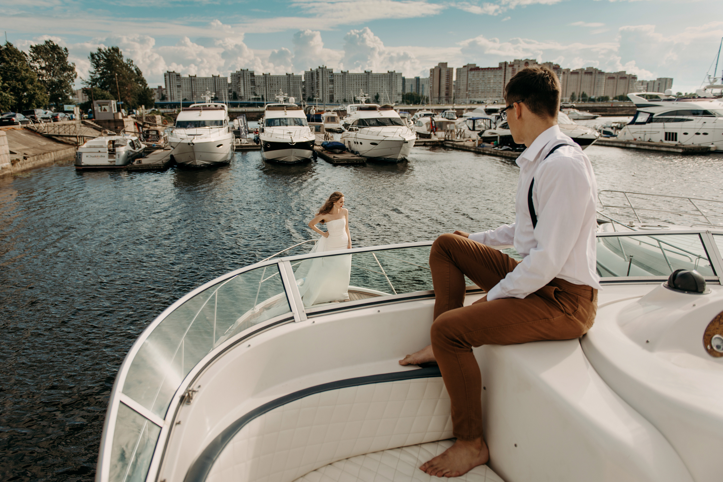 фотосъёмка лавстори на яхте, фотосессия для пар, фотосессия на яхте