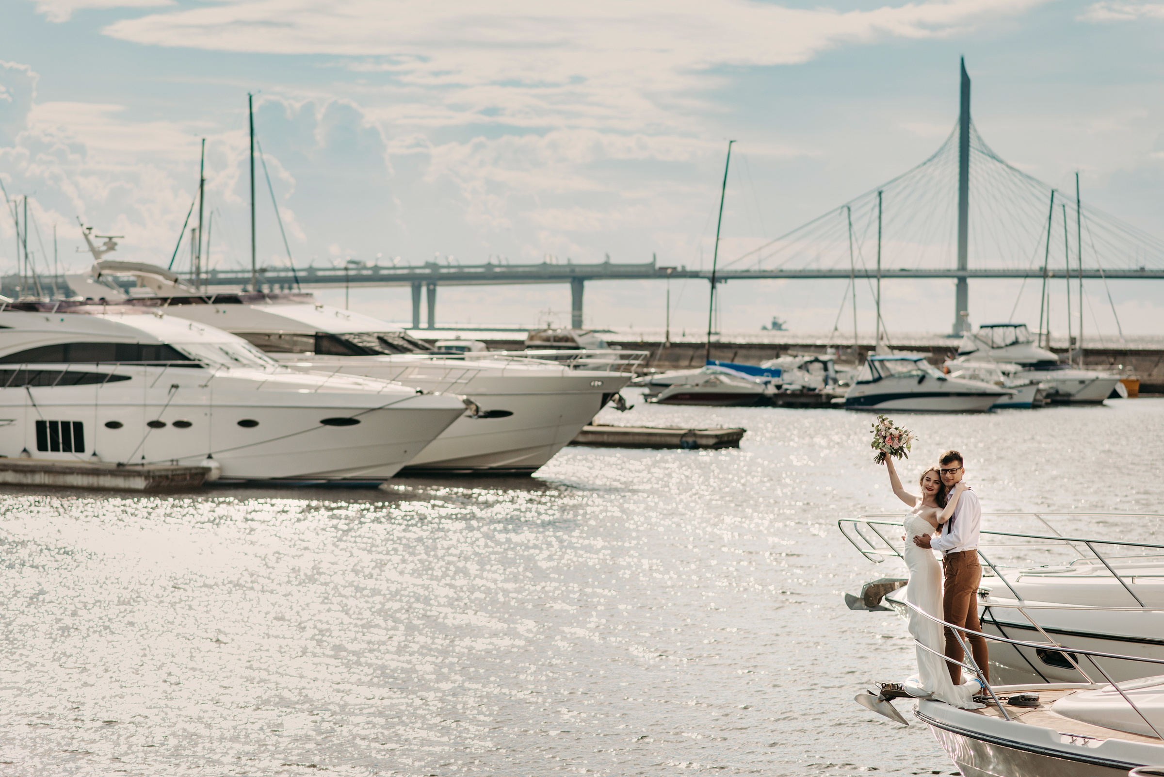 фотосъёмка лавстори на яхте, фотосессия для пар, фотосессия на яхте