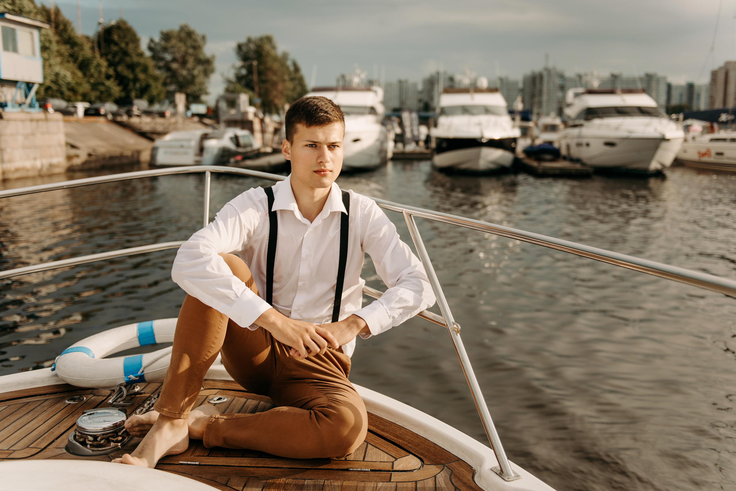 фотосъёмка лавстори на яхте, фотосессия для пар, фотосессия на яхте