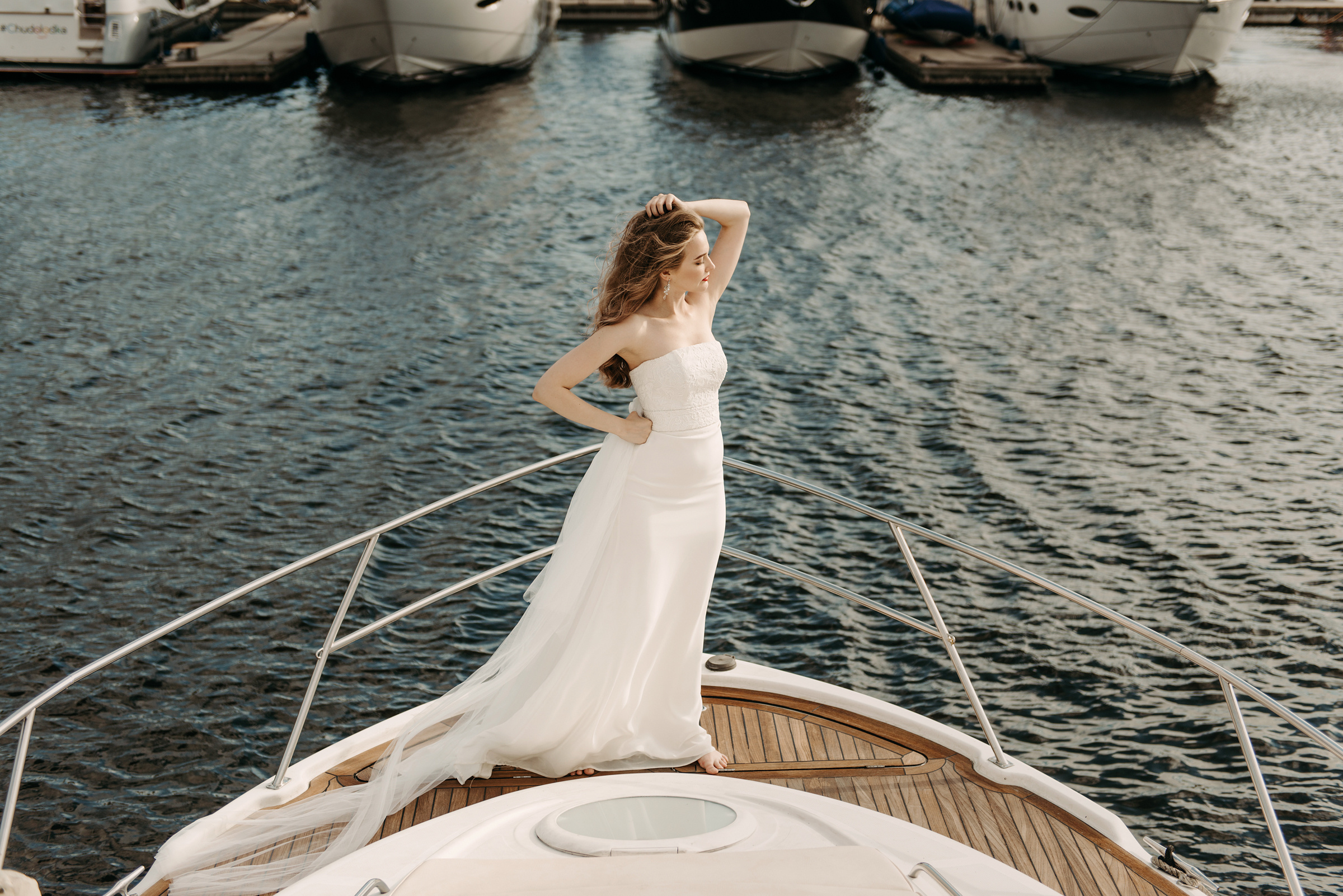 фотосъёмка лавстори на яхте, фотосессия для пар, фотосессия на яхте