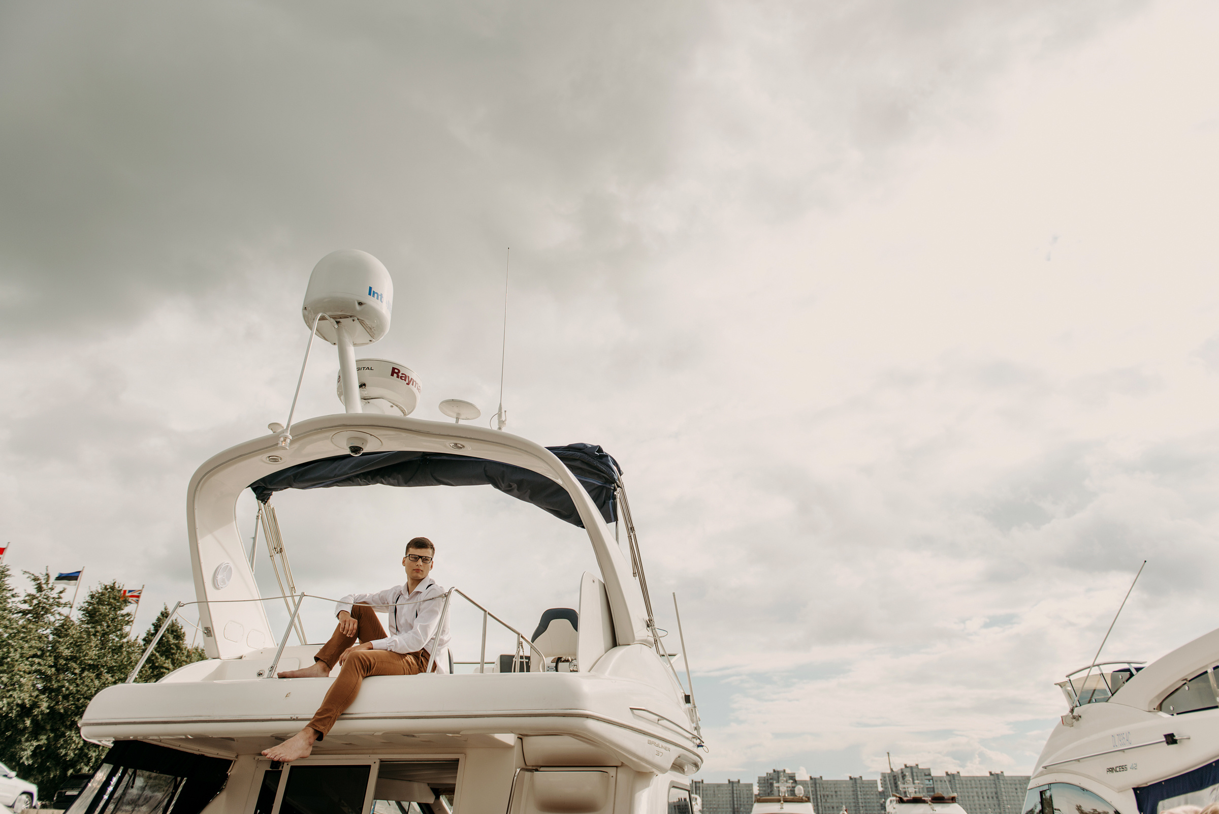 фотосъёмка лавстори на яхте, фотосессия для пар, фотосессия на яхте