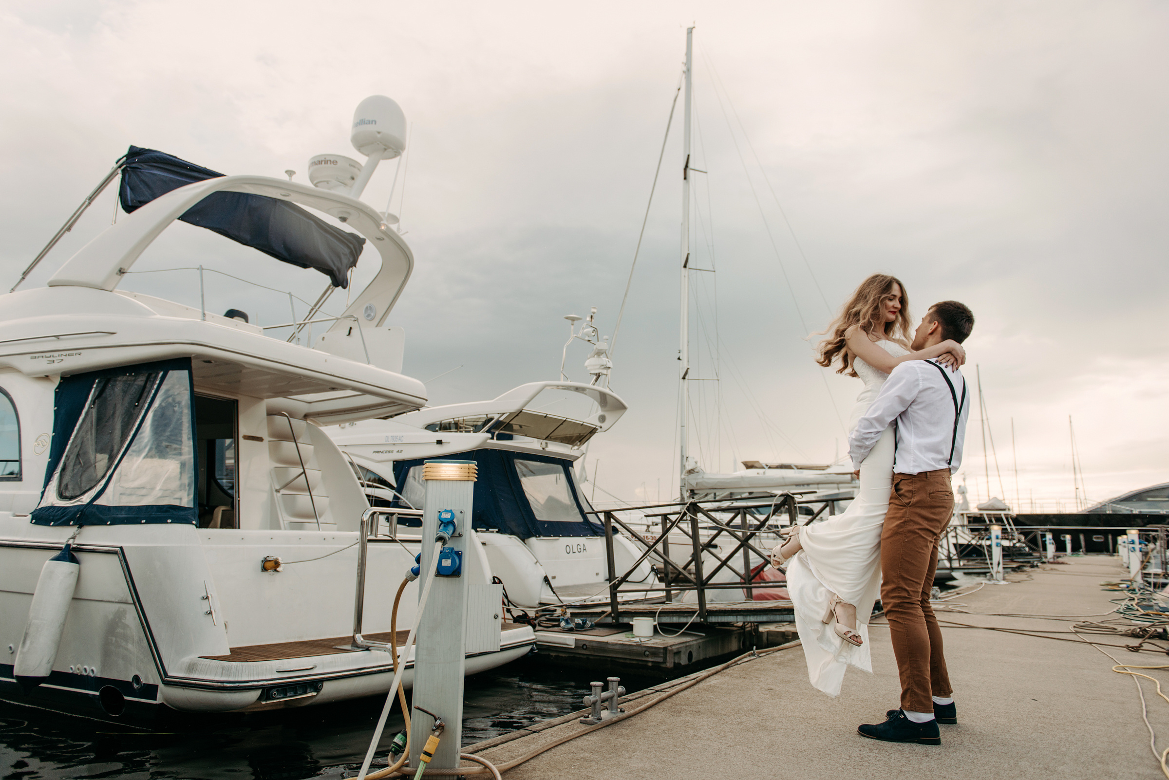 фотосъёмка лавстори на яхте, фотосессия для пар, фотосессия на яхте
