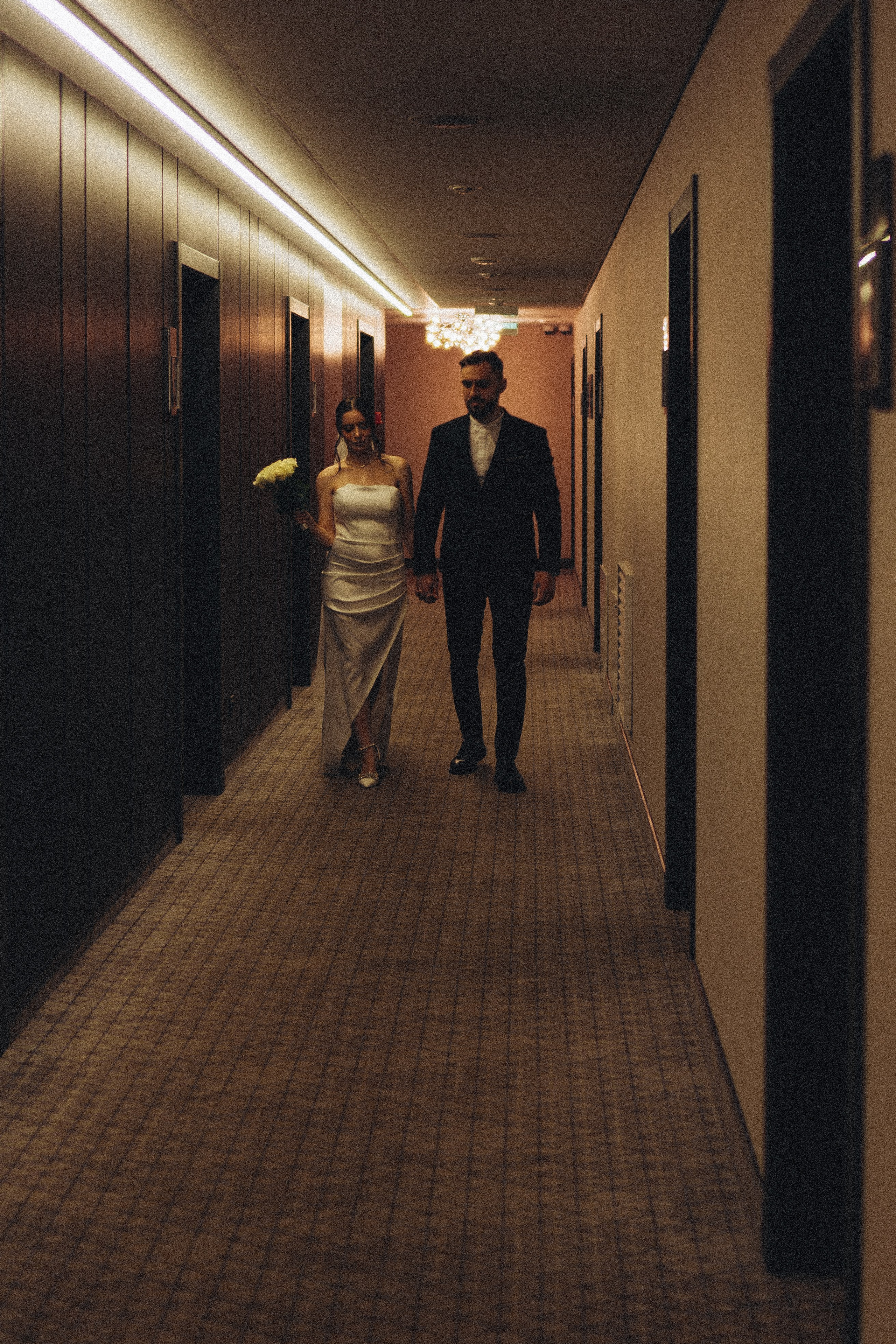 СВАДЕБНАЯ СЬЕМКА СБОРОВ ЖЕНИХА И НЕВЕСТЫ В ОТЕЛЕ И ТАКЖЕ ФОТОСЕССИИЯ В ОТЕЛЕЕ МЕГАПОЛИС БРЯНСК. Профессиональный фотограф, Санкт-Петербург — Виктория Богомолова