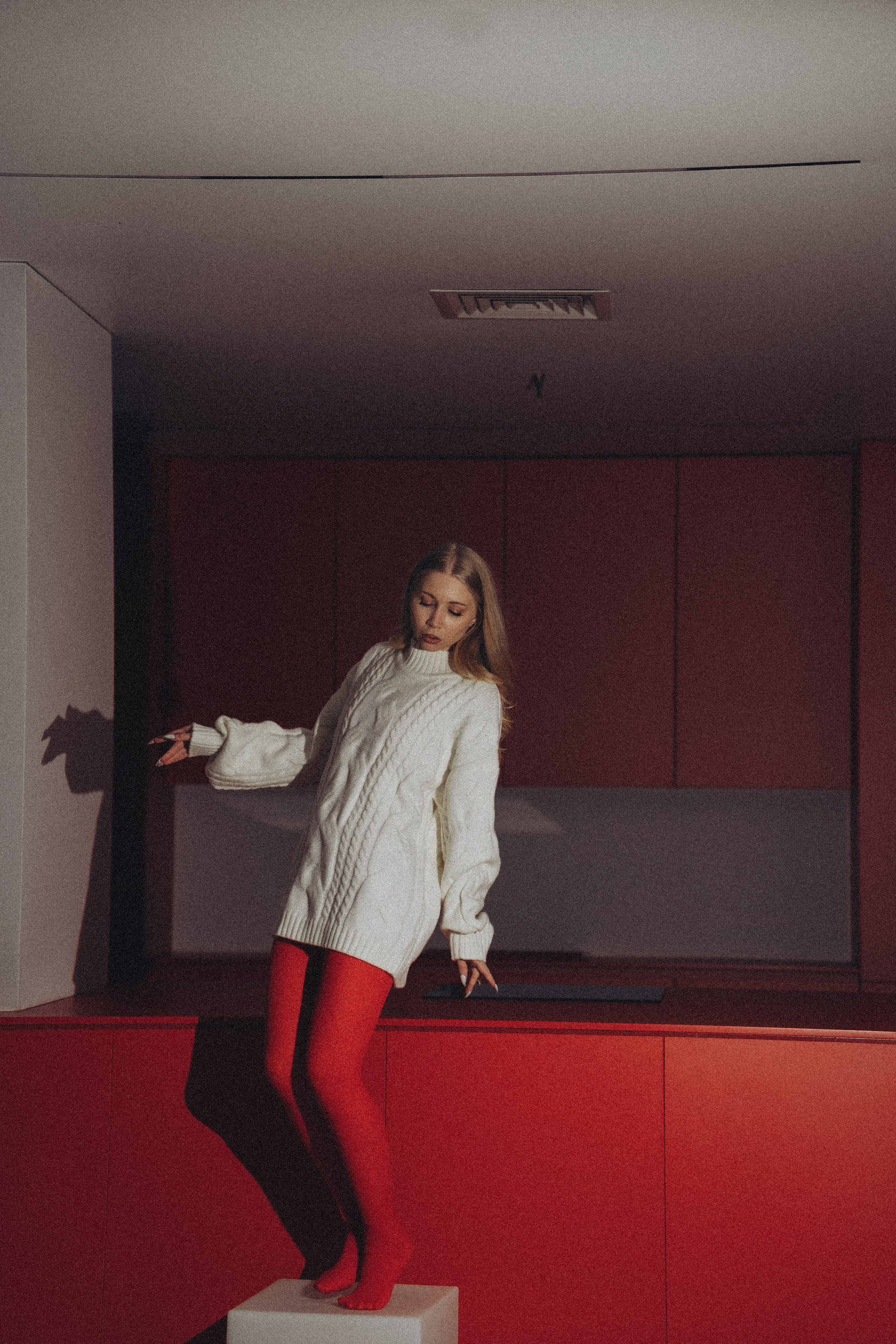 ФОТОСЕССИЯ К НОВОМУ ГОДУ В СТУДИИ С ЕЛОЧКОЙ КРАСИВЫЙ ОБРАЗ. Профессиональный фотограф, Санкт-Петербург — Виктория Богомолова