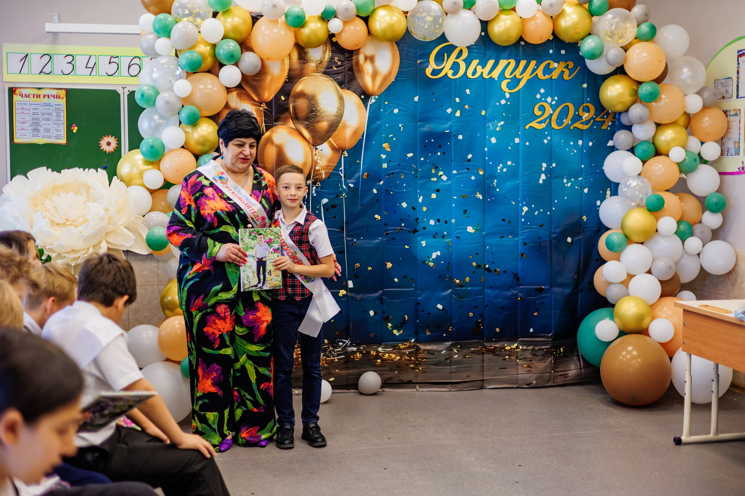 Выпуск 4а 25школа'24 год. Свадебный и семейный фотограф в Армавире