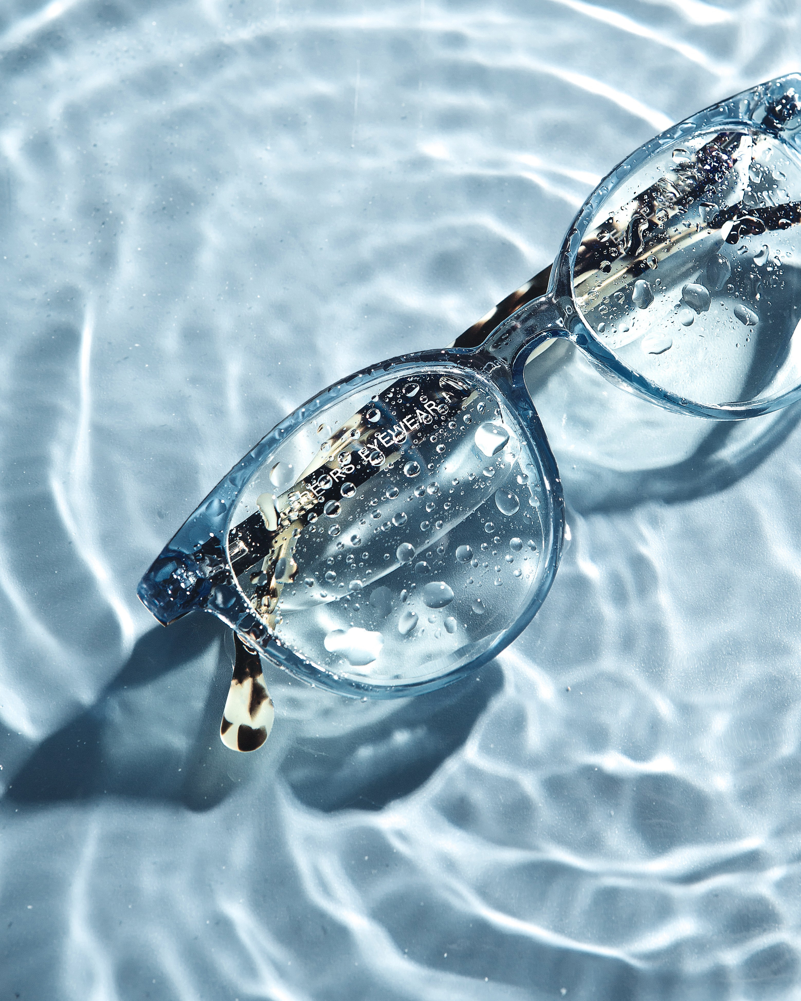 ФОТОСЪЁМКА С ИСПОЛЬЗОВАНИЕМ РЕКВИЗИТА / ДЕМОНСТРАЦИОННАЯ ПОДАЧА. Ильшат Бикмиев — предметный фотограф. Каталог и рекламная съёмка для бизнеса Алматы. Качественные фото для бизнеса, маркетплейсов интернета