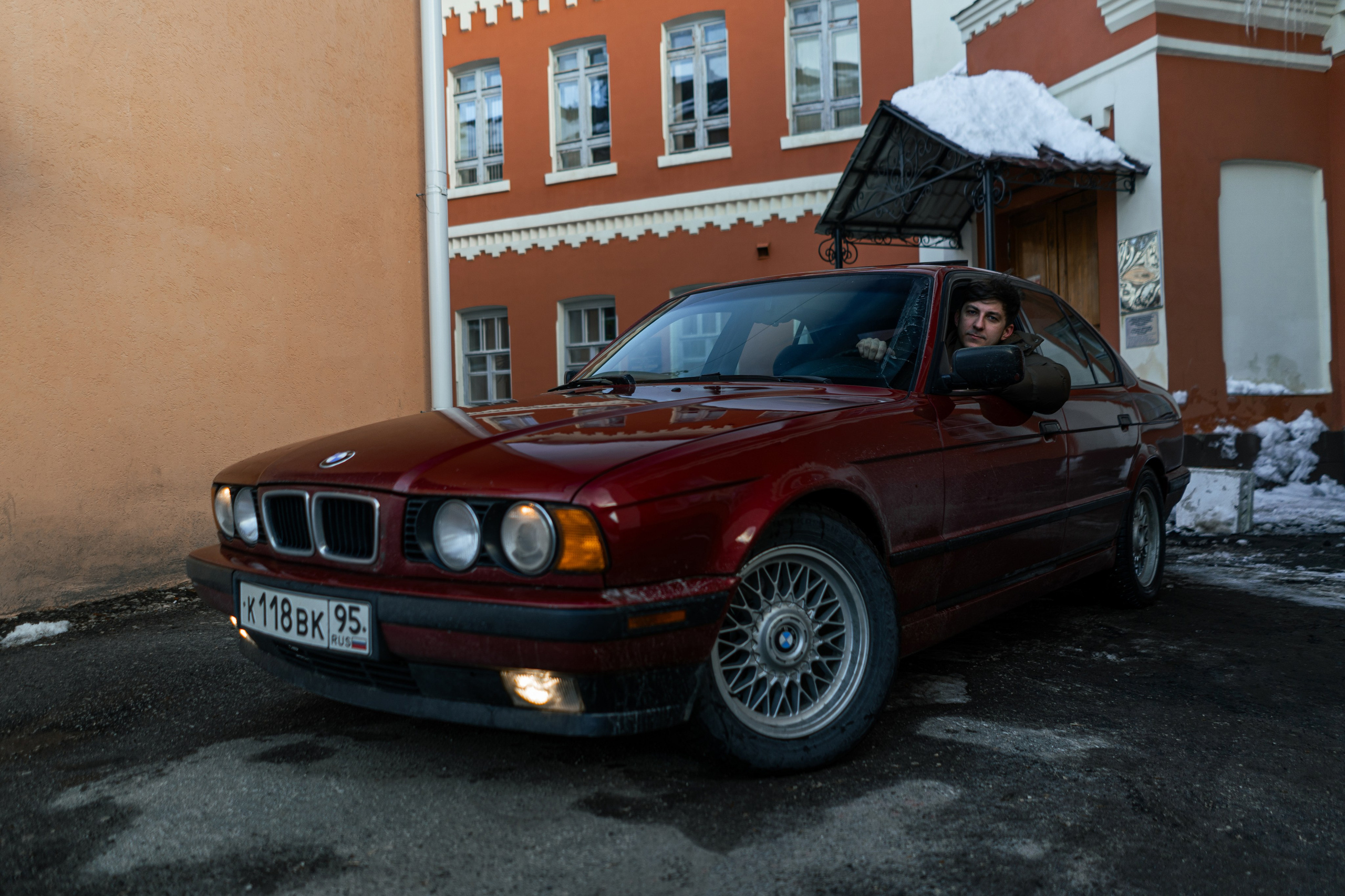 Автомобильная фото-сессия BMW 540i E34 в Калуге