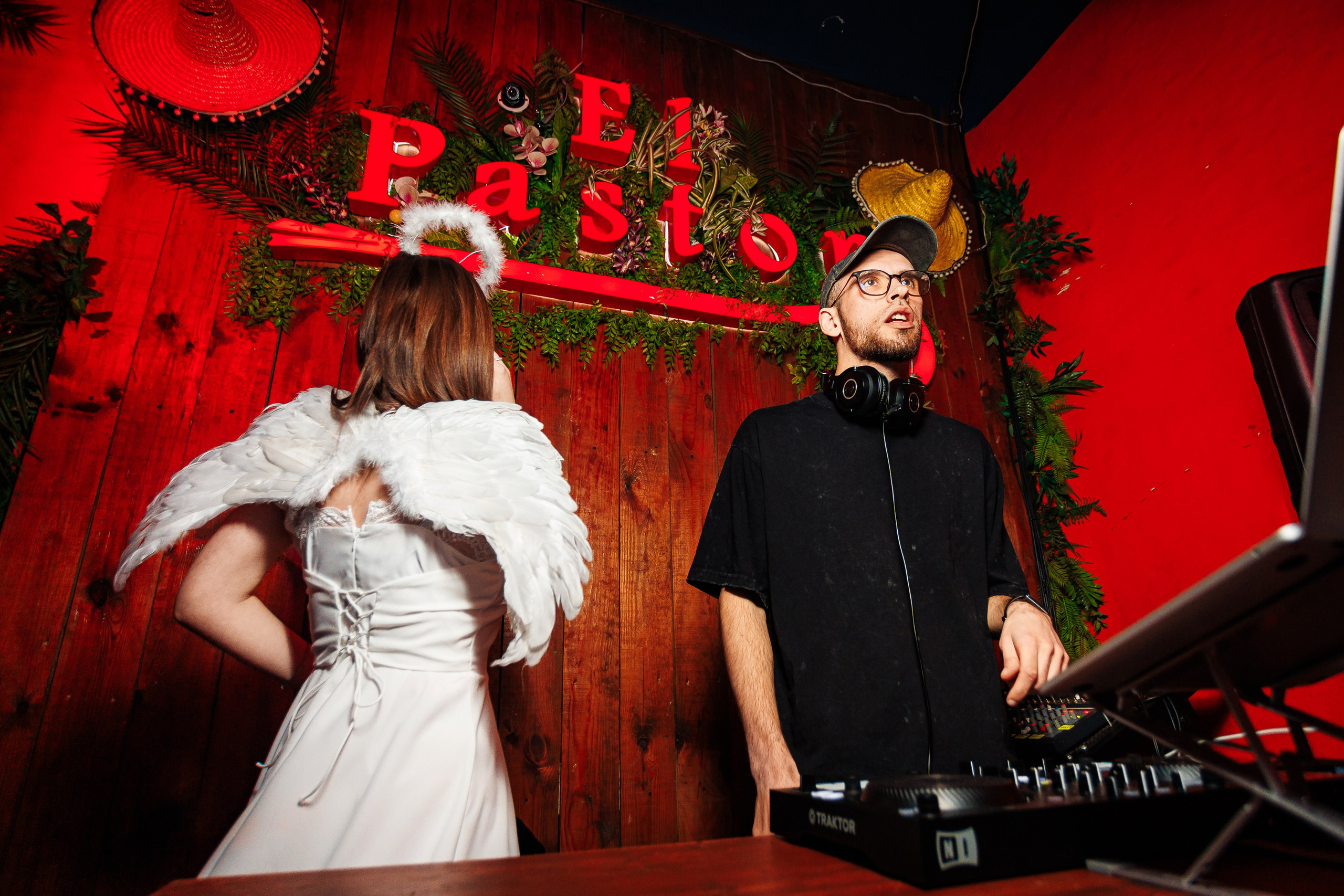 День влюблённых_El Pastor_Симферополь_14.02.2025. Аминов Руслан | Фотограф