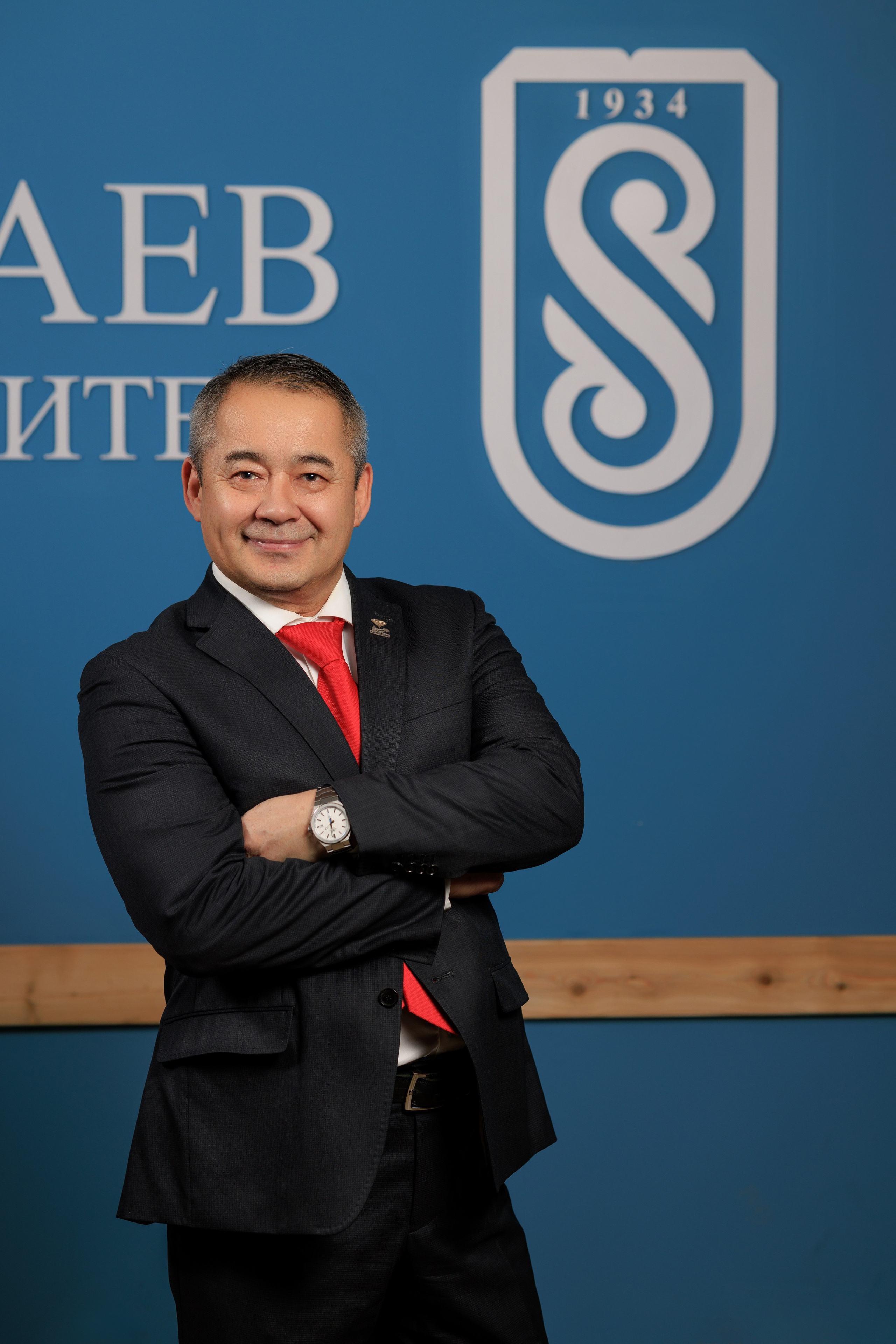 Бизнес-фотограф в Алматы — корпоративные съёмки, деловые портреты и репортажи. Профессиональный фотограф в Алматы