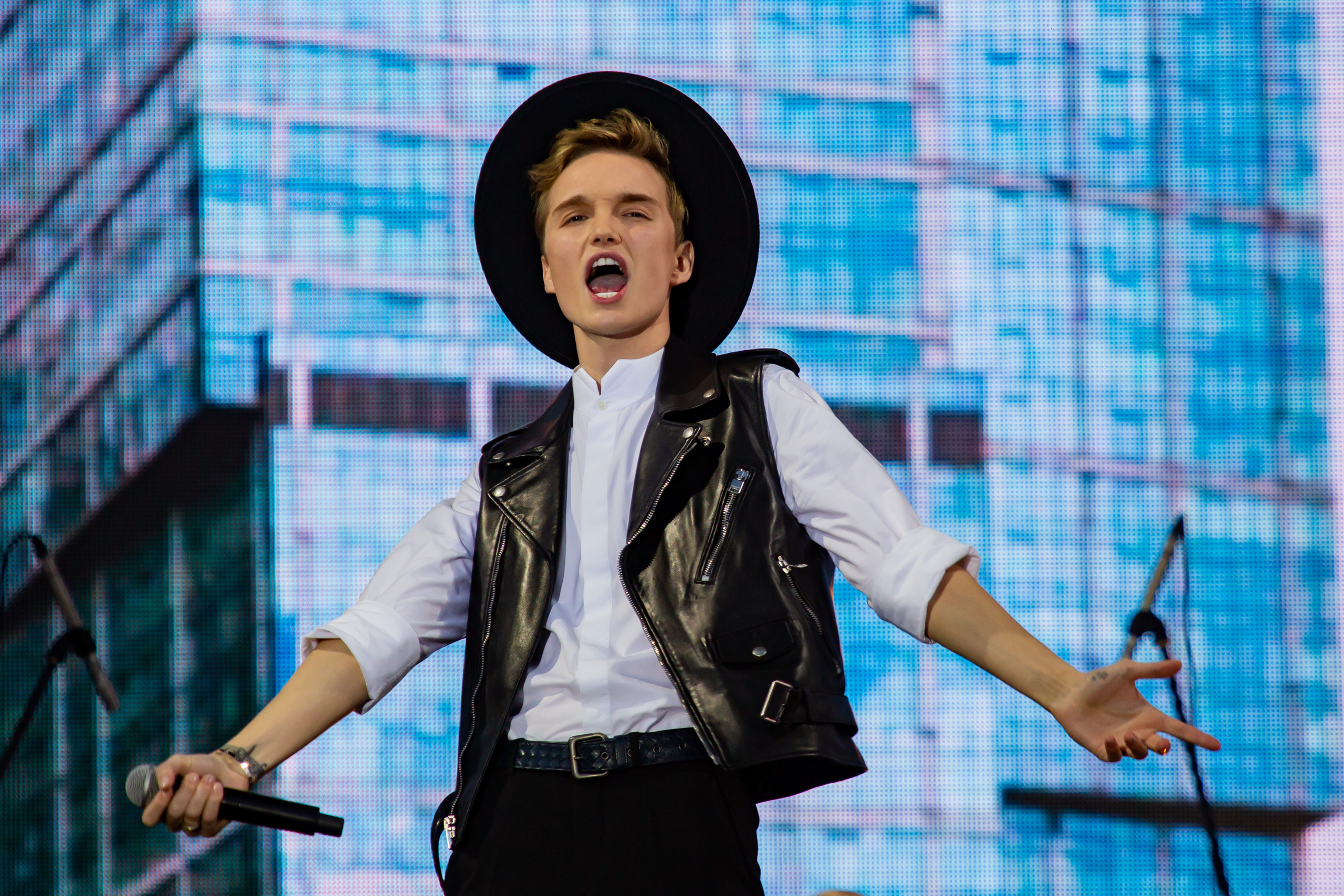 Фоторепортаж Mark Ovski на фестивале Live&Drive в Лужниках 25 июля 2020