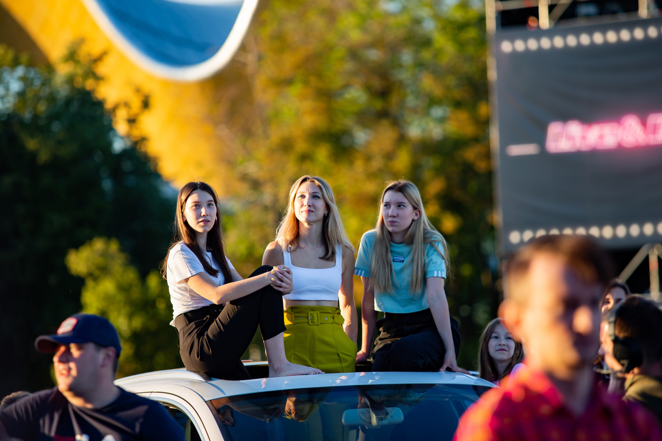 Фоторепортаж "Звезды Русского Радио" на фестивале Live&Drive в Лужниках 25 июля 2020