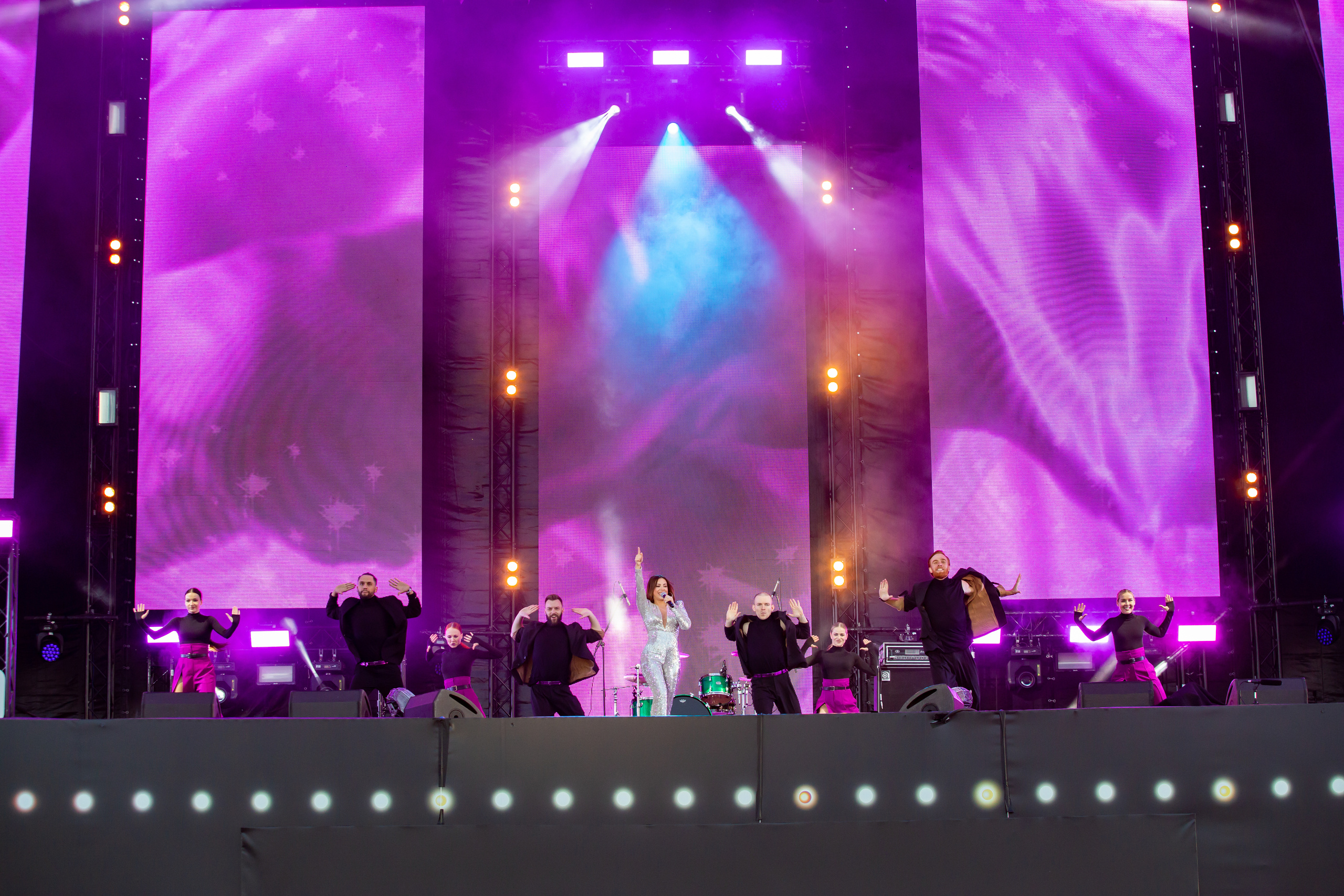 Фоторепортаж Ани Лорак на фестивале Live&Drive в Лужниках 25 июля 2020